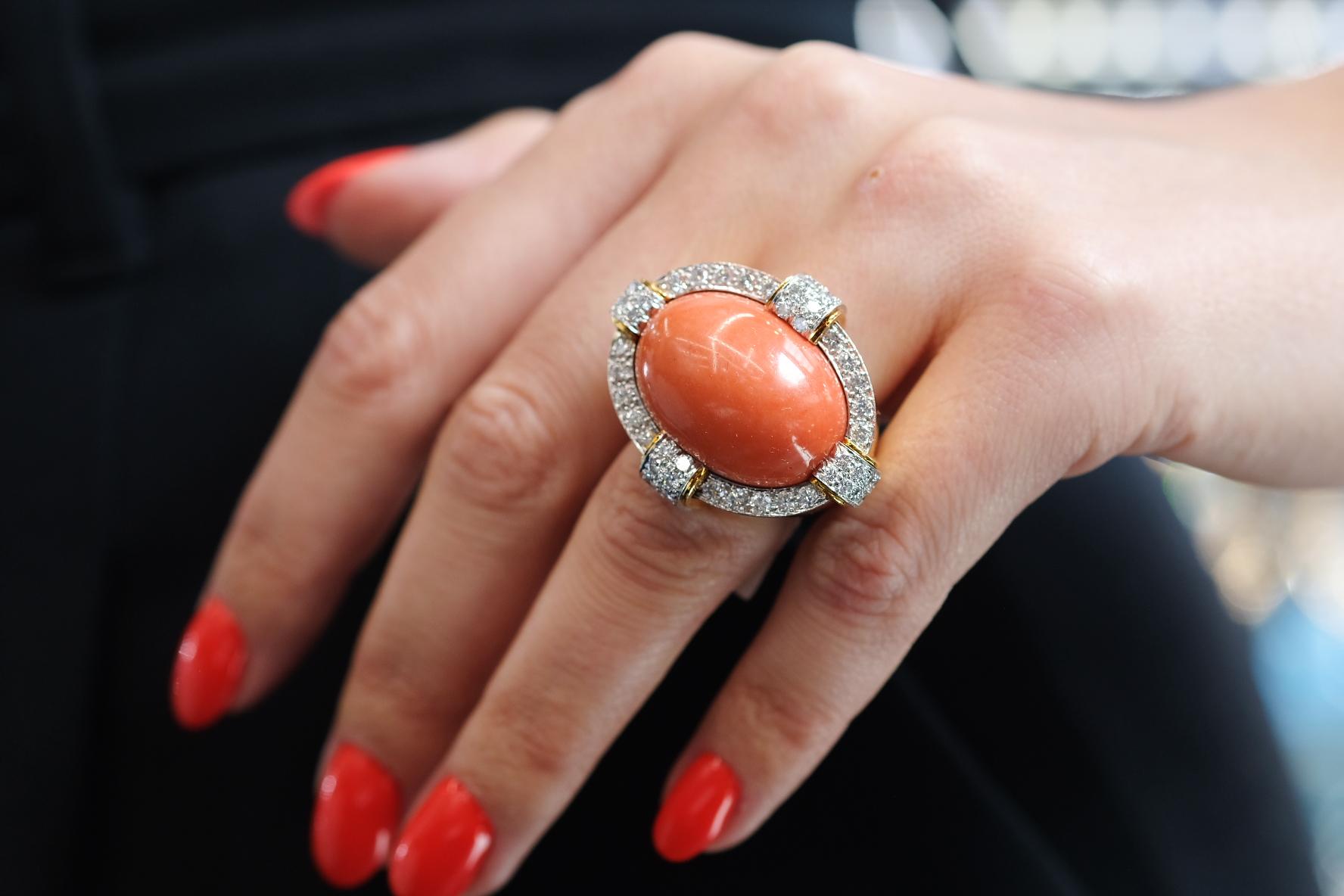 David Webb 18K Yellow Gold, Coral and Diamond Cocktail Ring For Sale 3