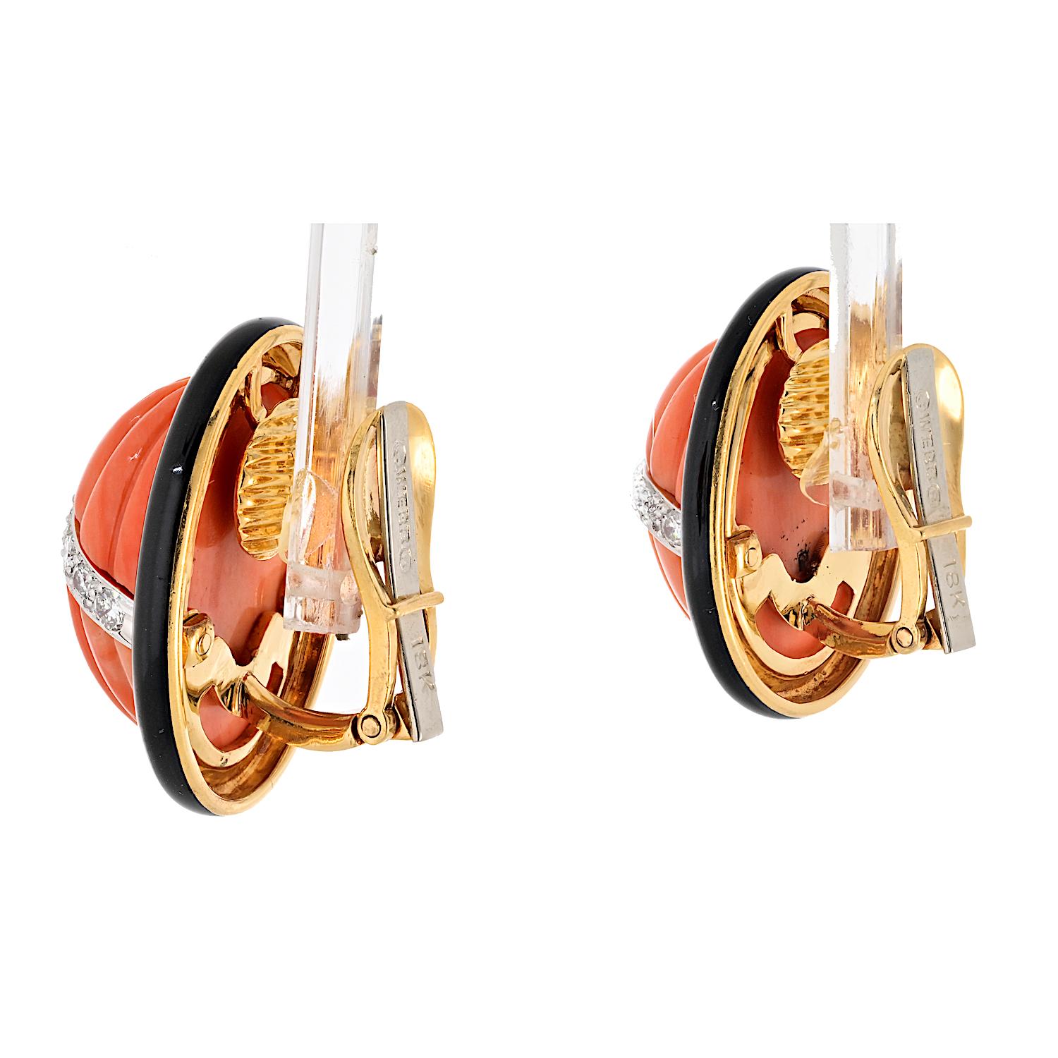Oval Cut David Webb 18K Yellow Gold Coral Carved Black Enamel Oval Clip Earrings For Sale