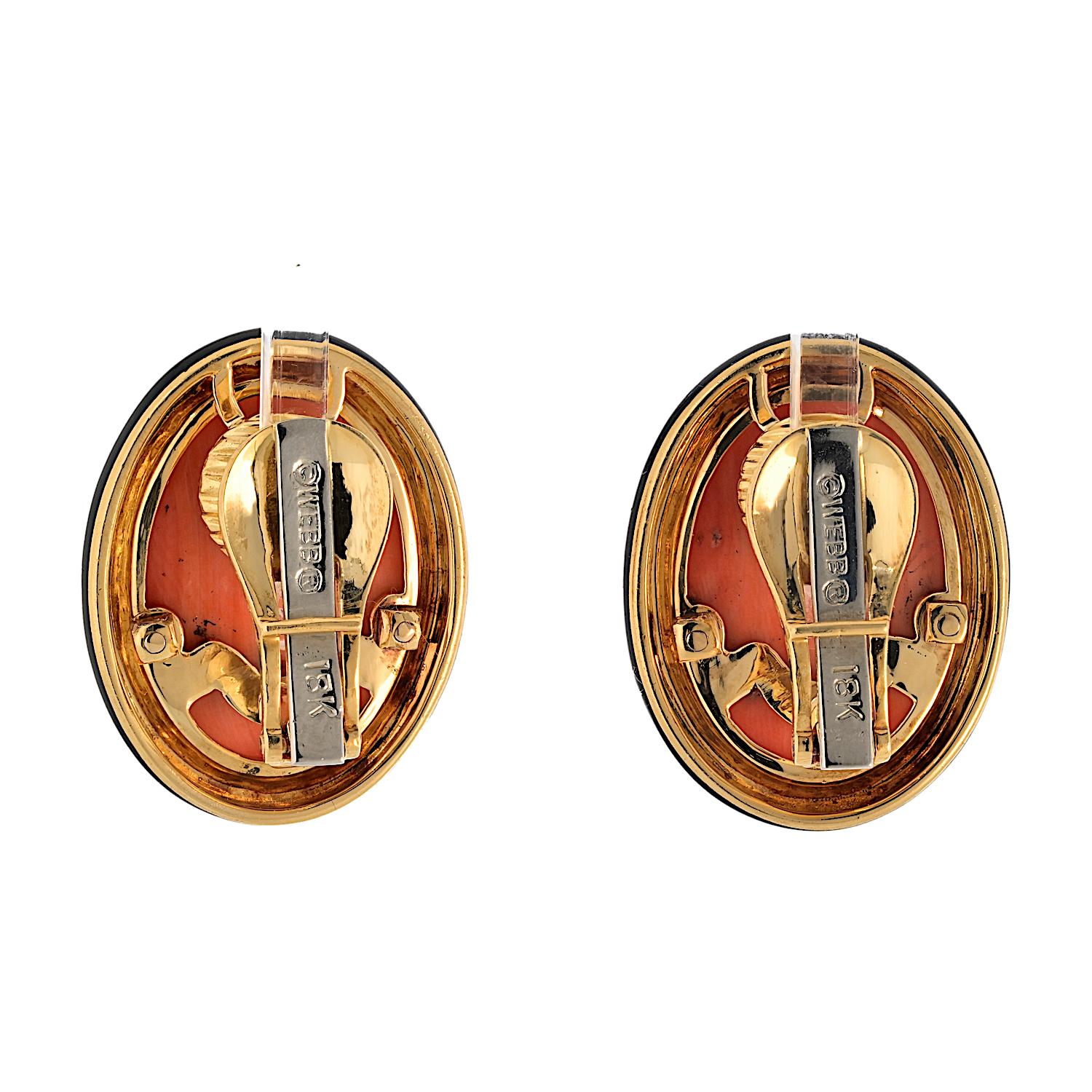 David Webb 18K Yellow Gold Coral Carved Black Enamel Oval Clip Earrings In Excellent Condition For Sale In New York, NY