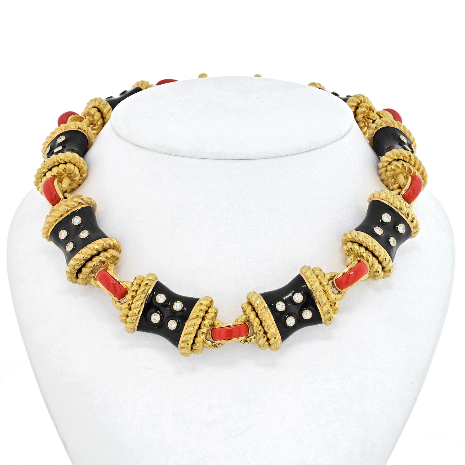 David Webb Stud Diamond And Black Enamel Necklace

Coral, collet-set diamonds, black enamel, 18K gold, and platinum.

David Webb certificate included.


About David Webb:
A true experimenter, Webb “get along” such seemingly incompatible materials as