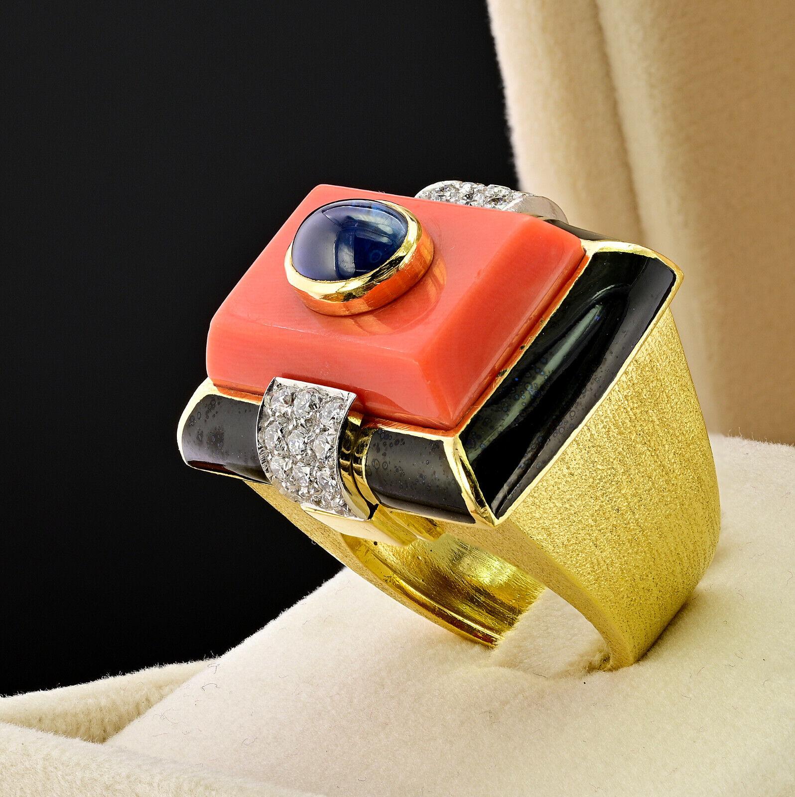 Women's or Men's DAVID WEBB 18k Yellow Gold, Coral, Enamel, Diamond & Sapphire Cocktail Ring 1970