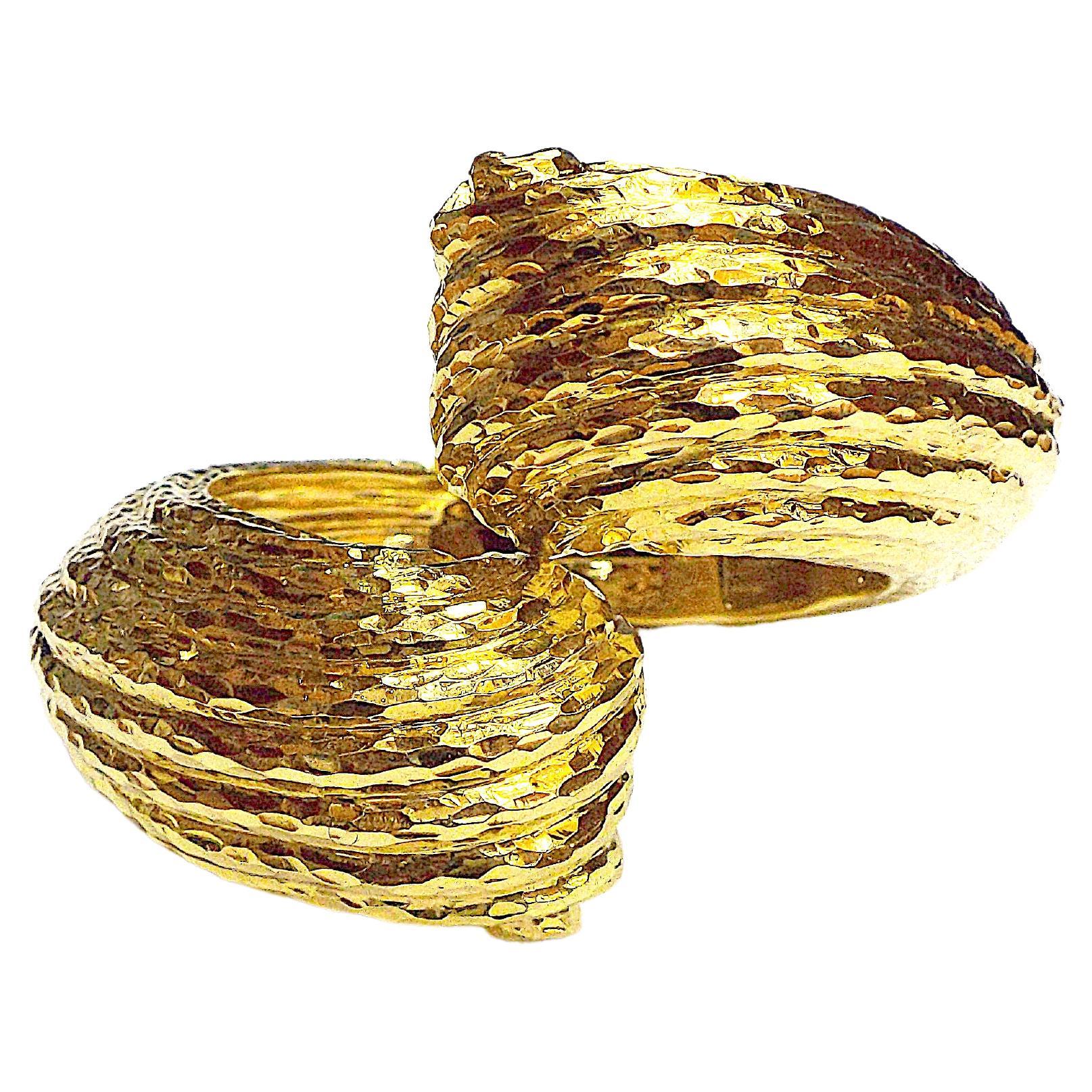 David Webb 18K Yellow Gold Crossover Cuff Bracelet For Sale