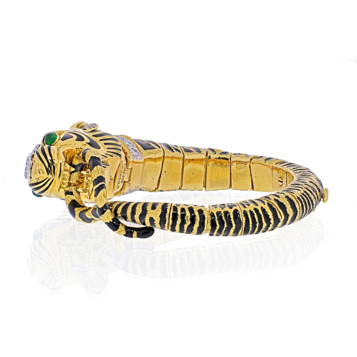 Modern David Webb 18K Yellow Gold Diamond and Black Enamel Tiger Bracelet For Sale