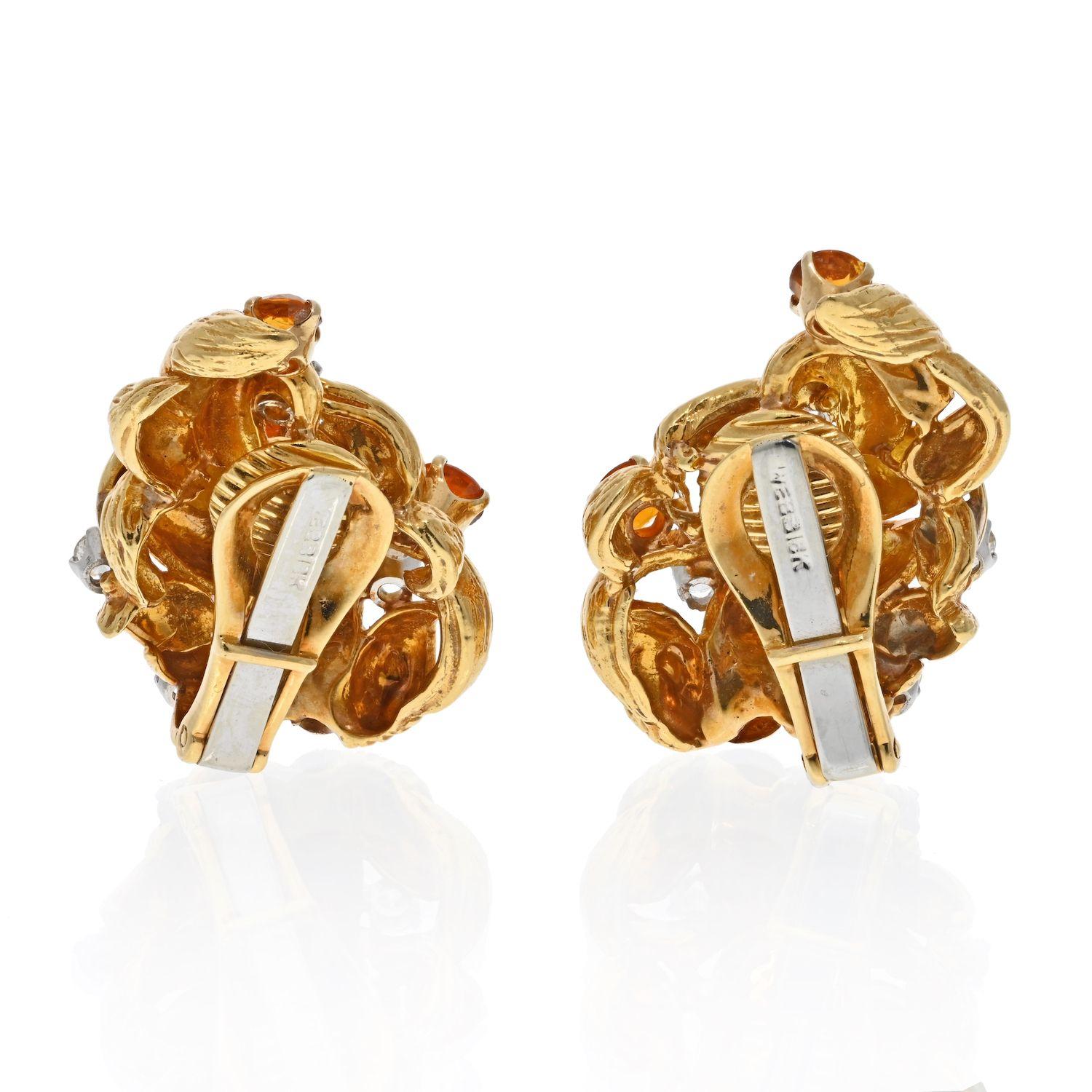 David Webb 18K Yellow Gold Diamond and Citrine Clip on Earrings In Excellent Condition For Sale In New York, NY