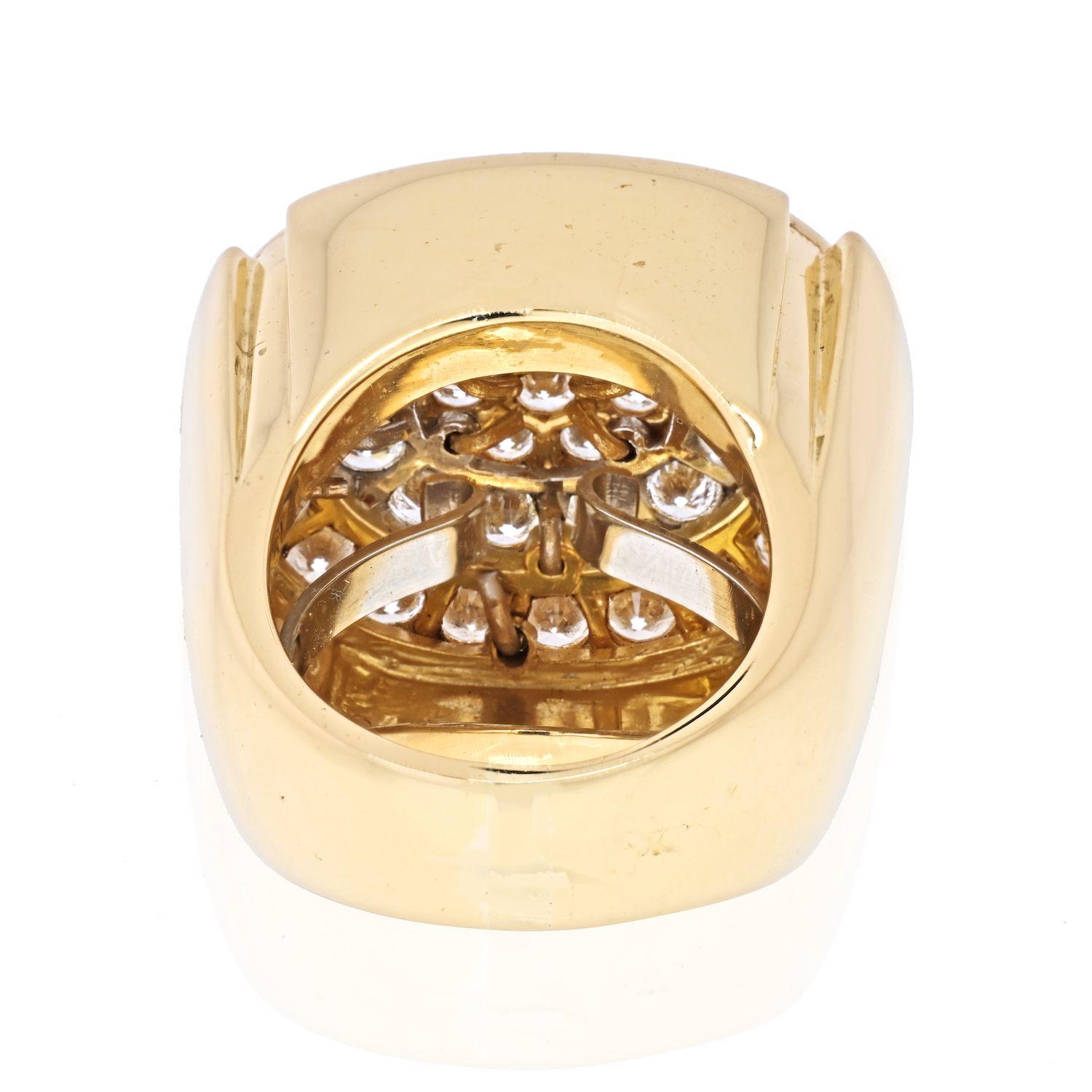 18 Karat Gelbgold Diamant-Ring mit klobigem Cluster (Moderne)