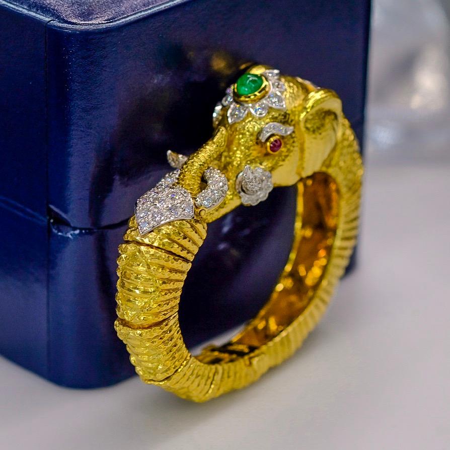 David Webb 18K Yellow Gold Diamond, Emerald Elephant Bracelet 4