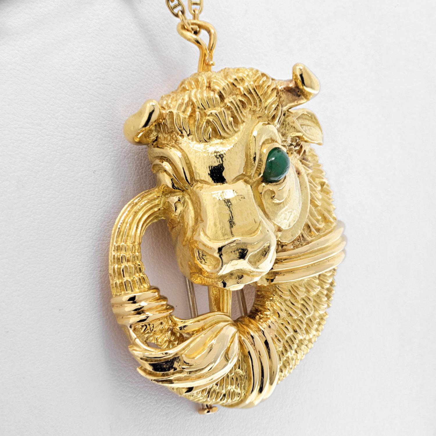 David Webb 18K Yellow Gold Diamond Taurus Bull Brooch Pendant In Excellent Condition For Sale In New York, NY