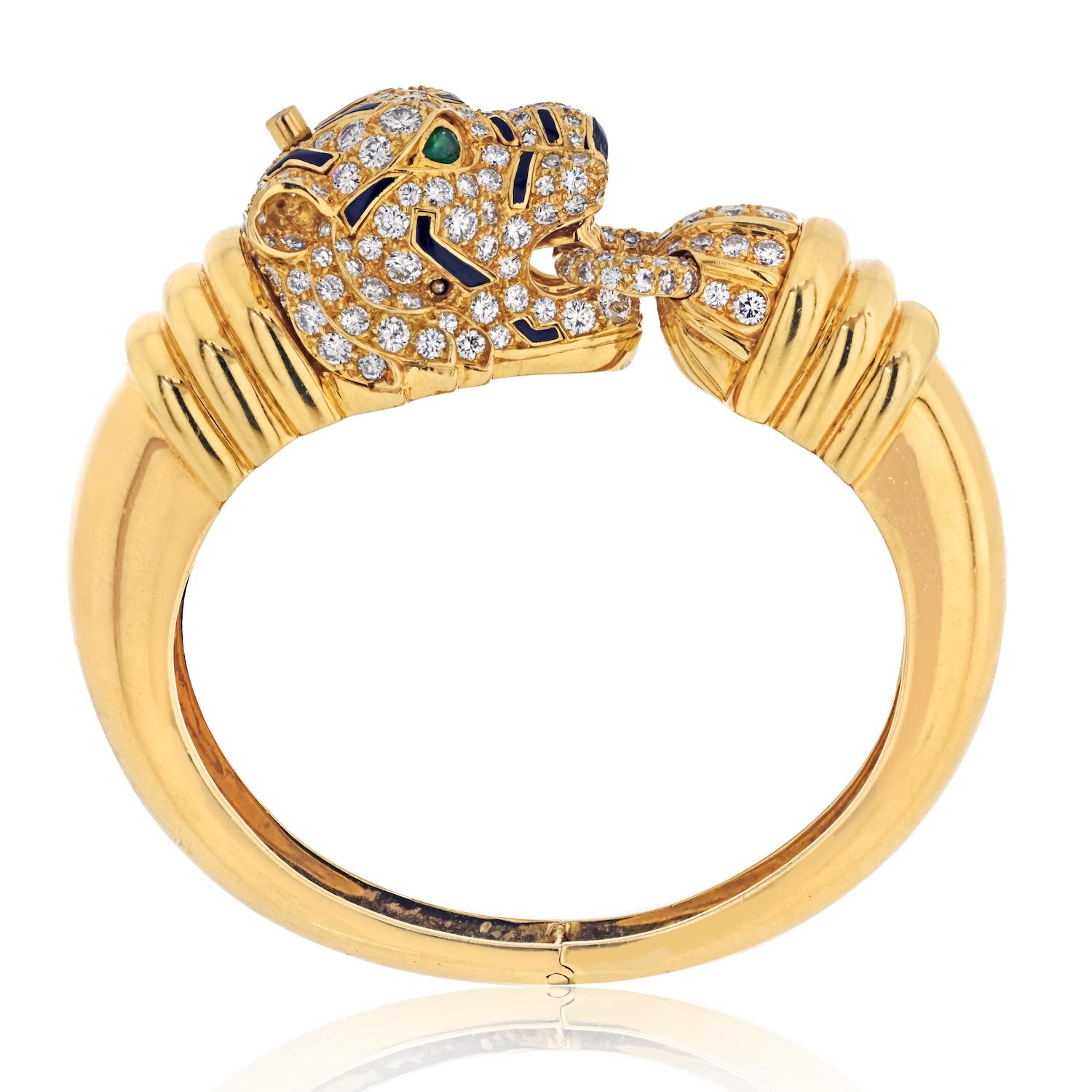 Modern David Webb 18K Yellow Gold Diamond Tiger Bangle Bracelet For Sale