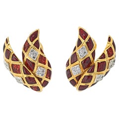 David Webb 18k Yellow Gold Double Leaf Checkerboard Pattern Clip on Earrings