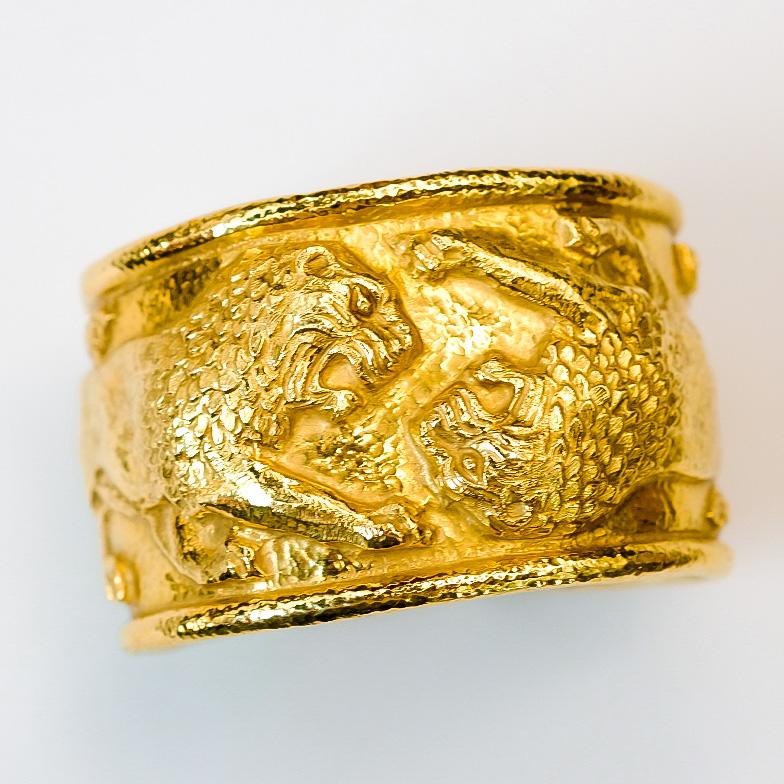 David Webb 18K Yellow Gold Double Lion Vintage Cuff Bracelet For Sale 3