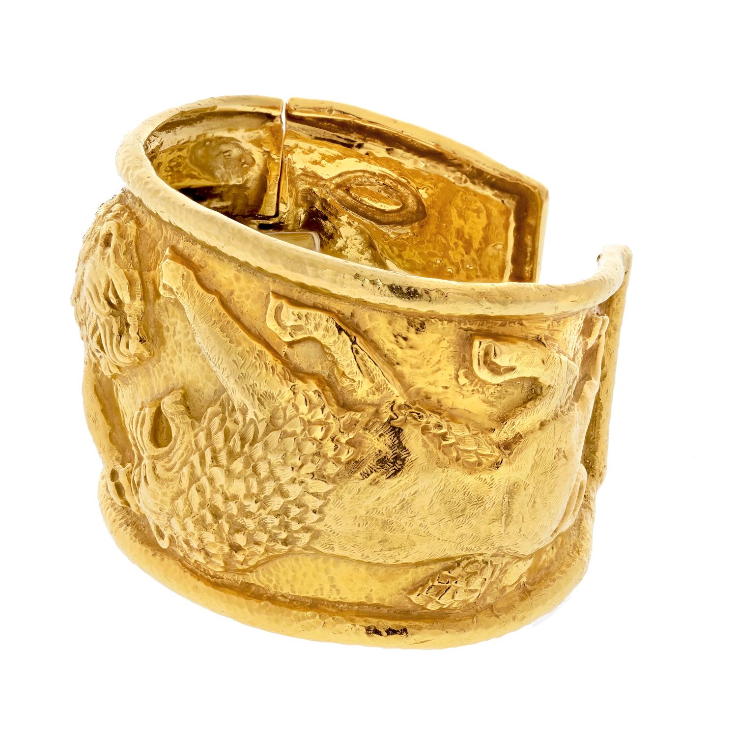 Moderne David Webb Bracelet manchette vintage à double lion en or jaune 18 carats en vente