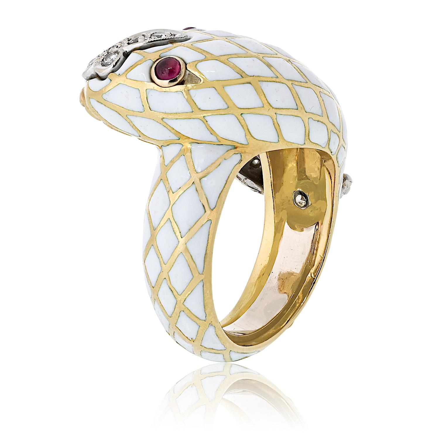 David Webb, bague serpent en or jaune 18 carats, émaillée et diamantée Excellent état - En vente à New York, NY