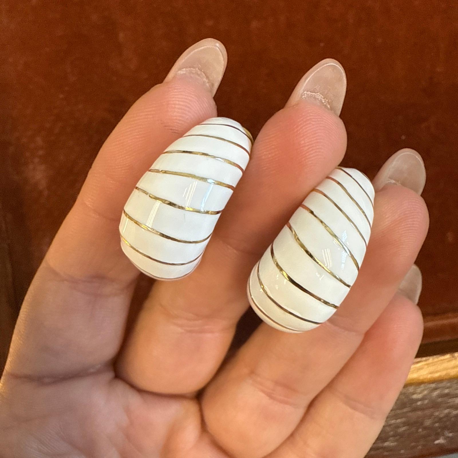 Women's or Men's DAVID WEBB 18k Yellow Gold & Enamel Stripe Clip On Earrings Circa 1980s Vintage For Sale