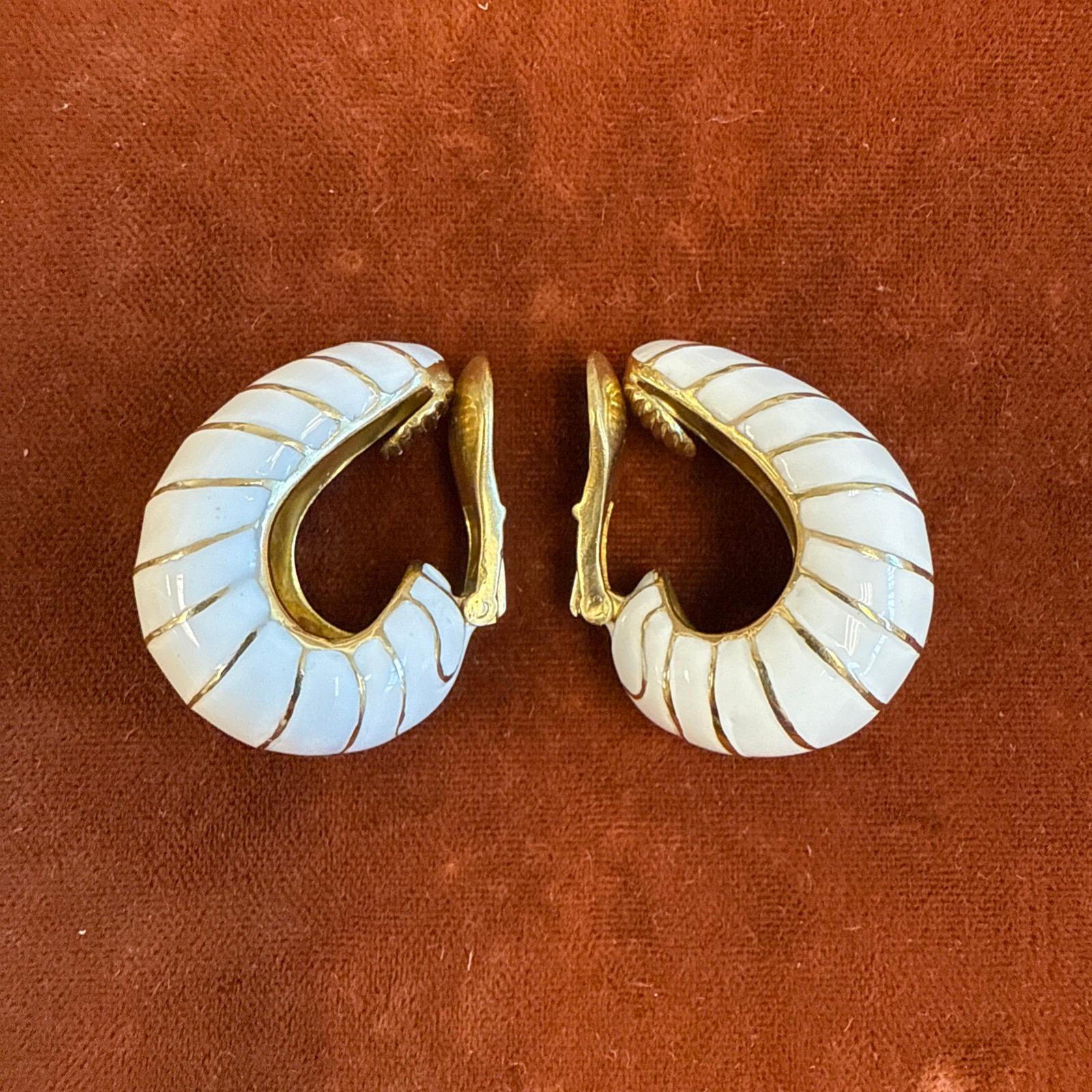 DAVID WEBB 18k Yellow Gold & Enamel Stripe Clip On Earrings Circa 1980s Vintage For Sale 1