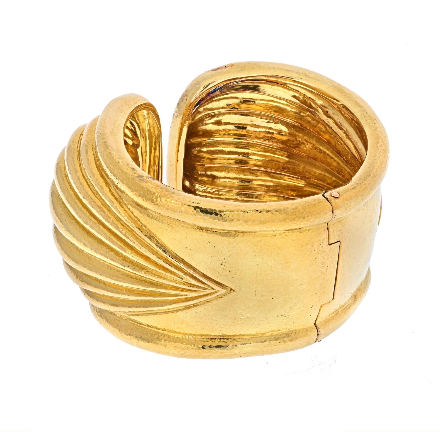 Modern David Webb 18K Yellow Gold Fluted Cuff Bracelet