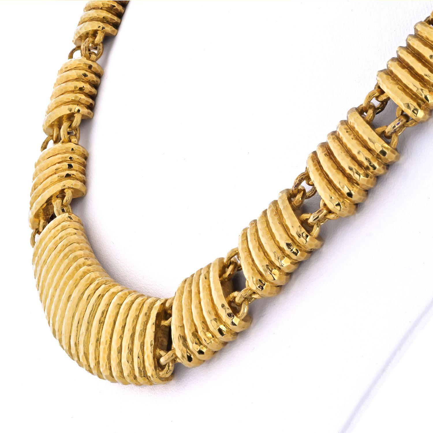 David Webb 18K Yellow Gold Fluted Panel Necklace In Excellent Condition In New York, NY