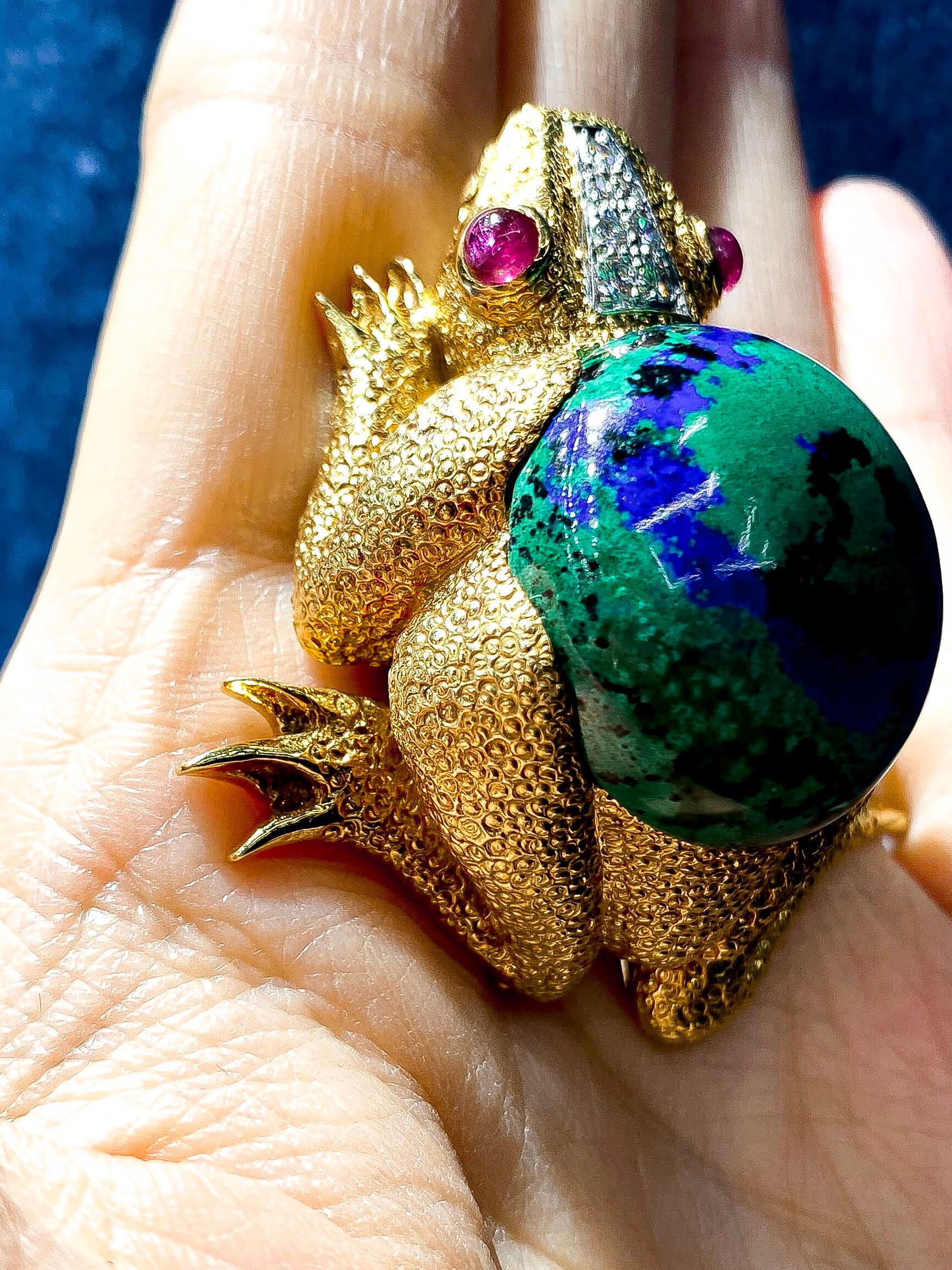 David Webb 18K Yellow Gold Frog with Azurite-Malachite, Diamonds, Ruby Brooch For Sale 1