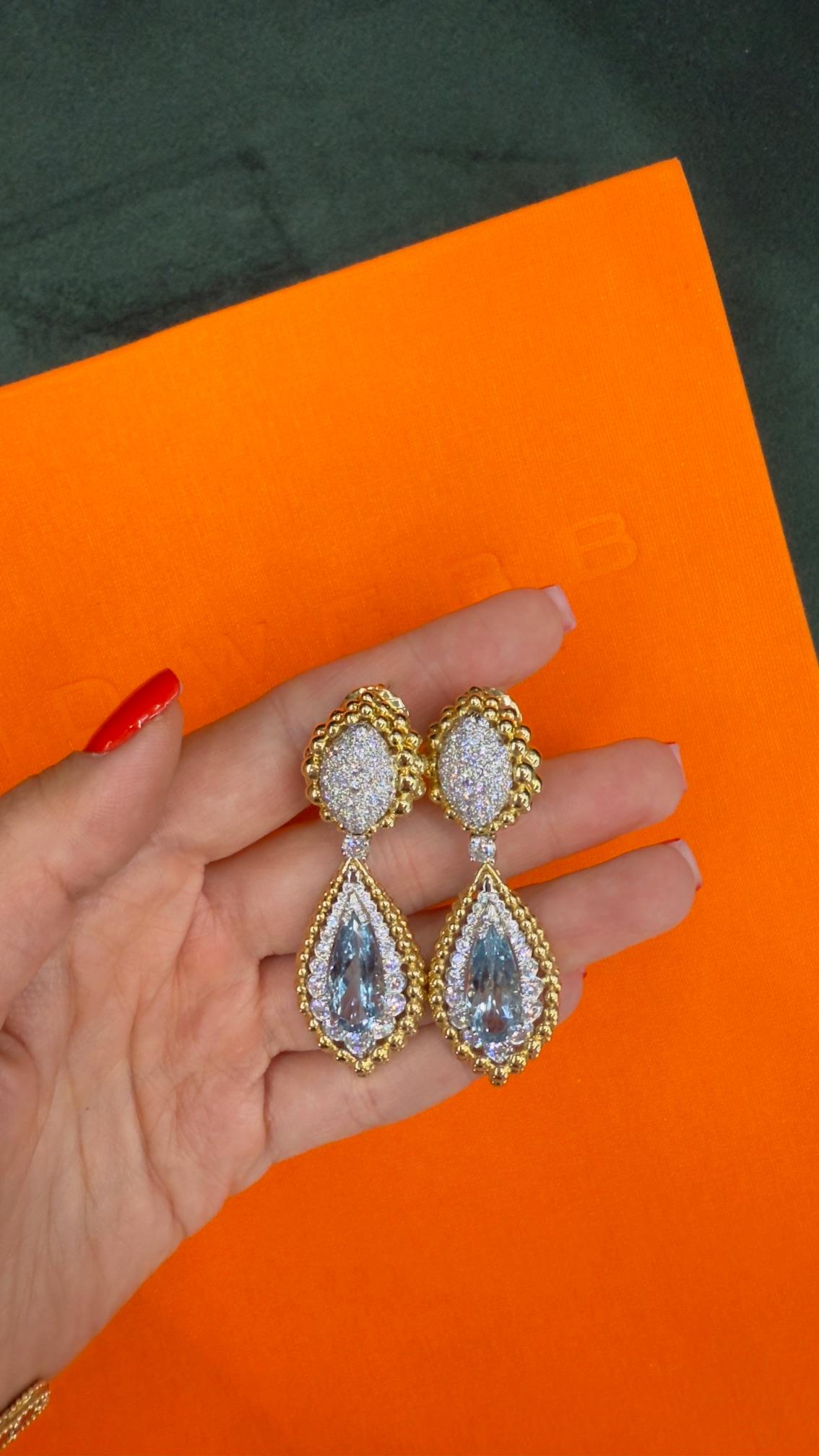 Moderne Boucles d'oreilles David Webb en or jaune 18 carats, aigue-marine et diamants en vente