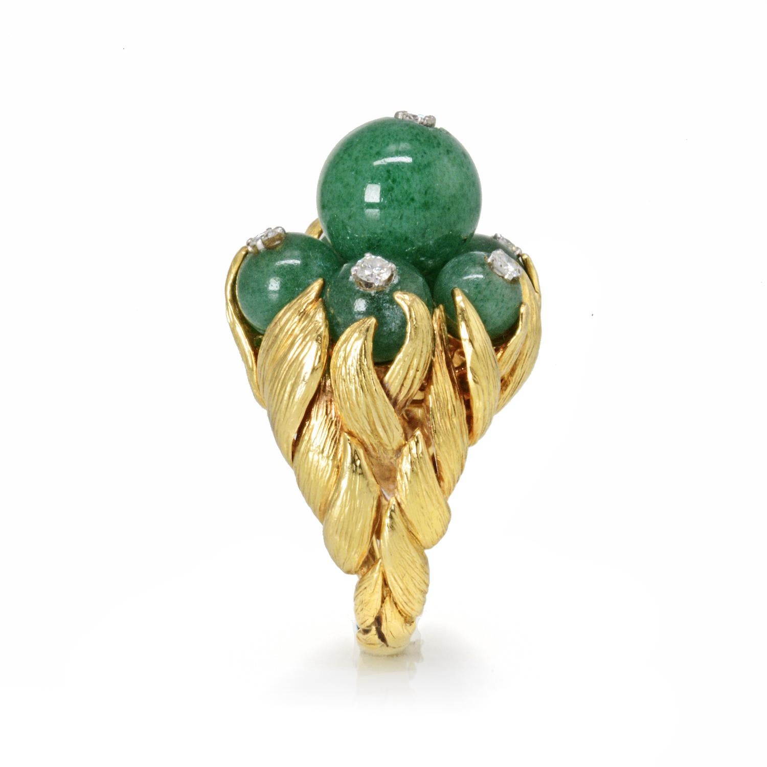 David Webb 18K Yellow Gold Green Chrysoprase and Diamond Estate Ring In Good Condition In New York, NY
