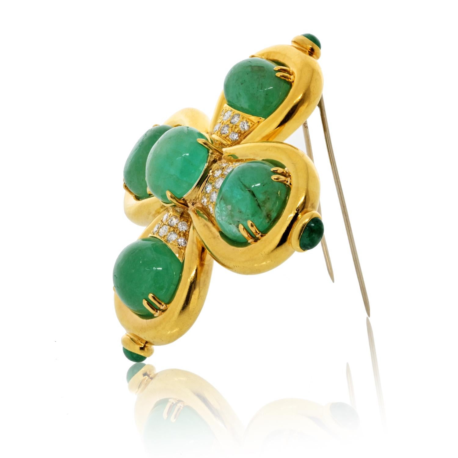 Modern David Webb 18K Yellow Gold Green Emerald And Diamond Heraldic Inspired Brooch For Sale