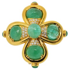 David Webb 18K Yellow Gold Green Emerald And Diamond Heraldic Inspired Brooch