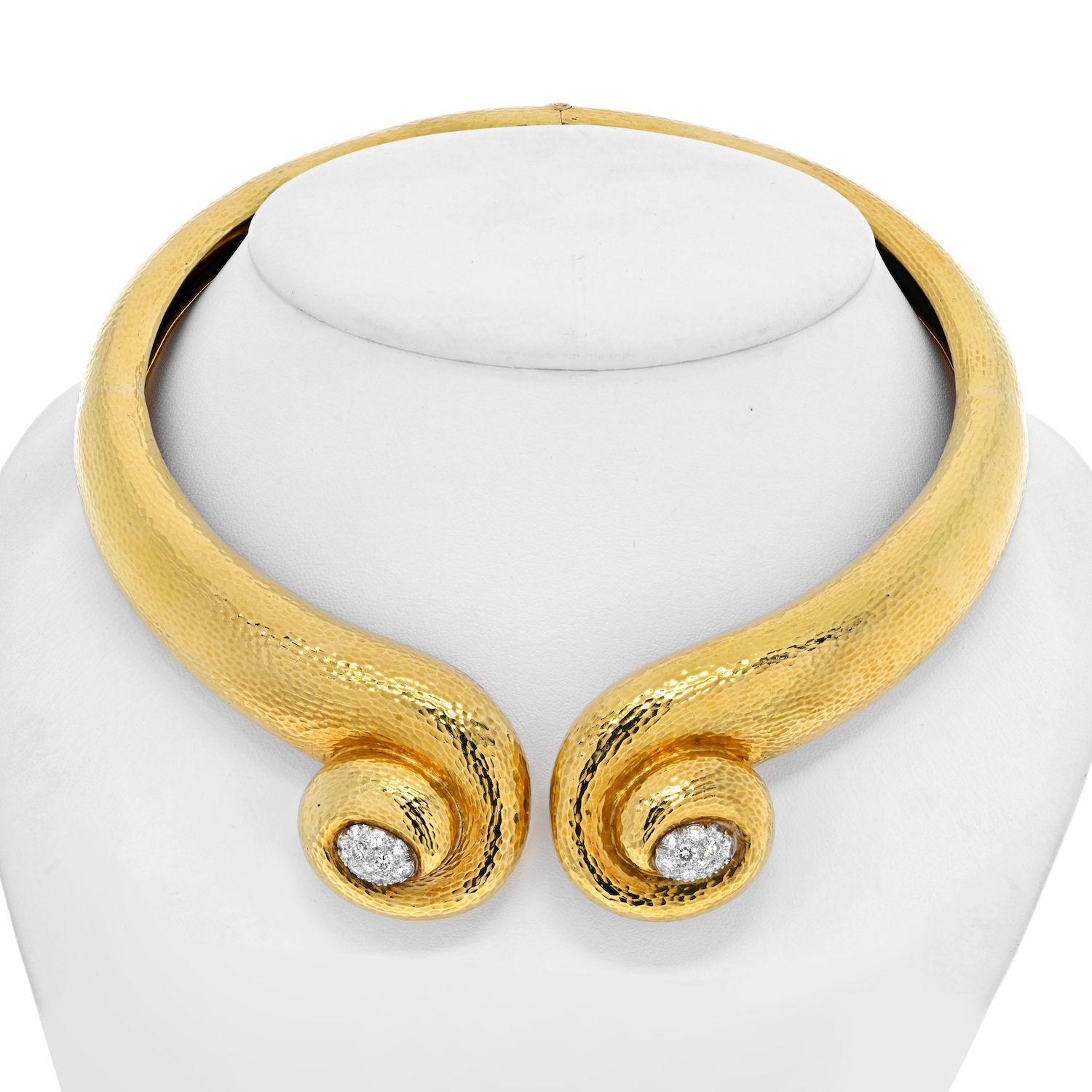 Modern David Webb 18K Yellow Gold Hammered Scroll Diamond Collar Hinged Necklace For Sale