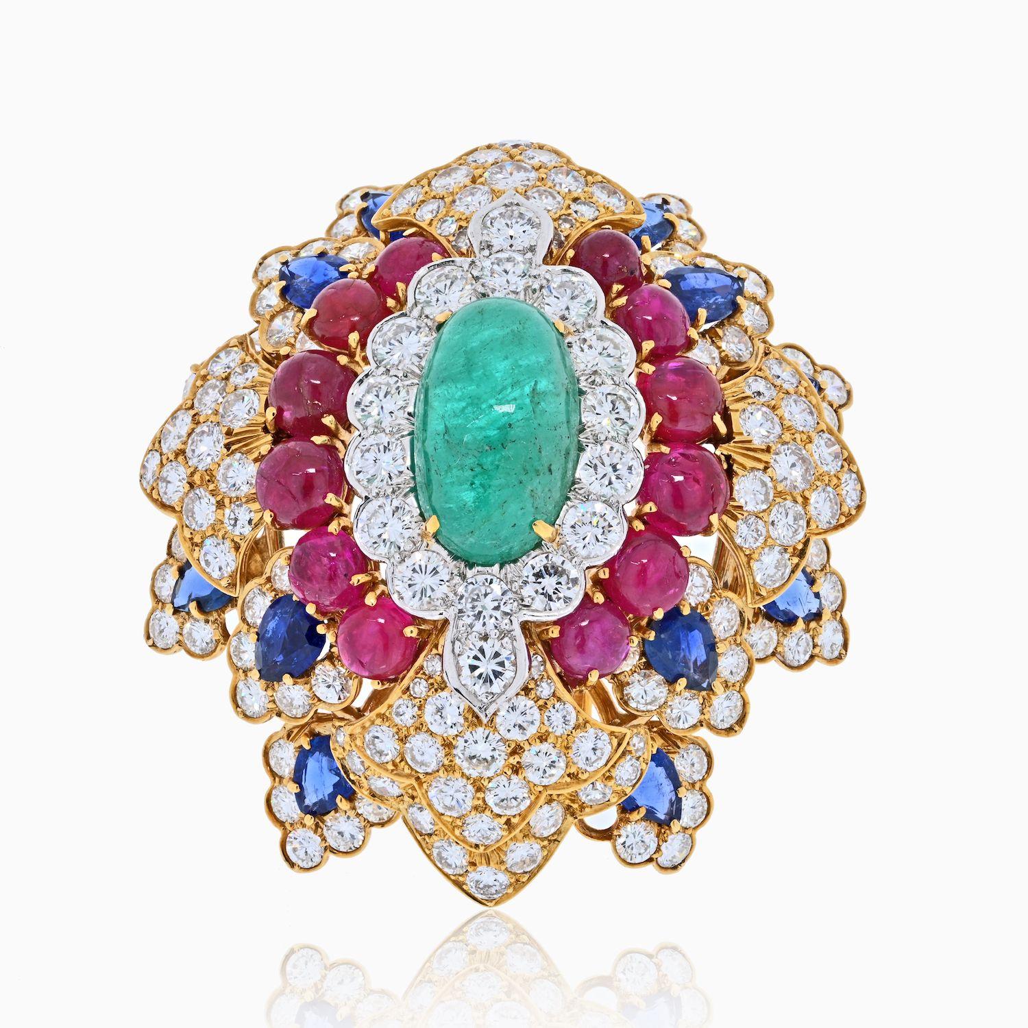 Oval Cut David Webb 18K Yellow Gold Heraldic Green Emerald Ruby and Diamond Brooch For Sale