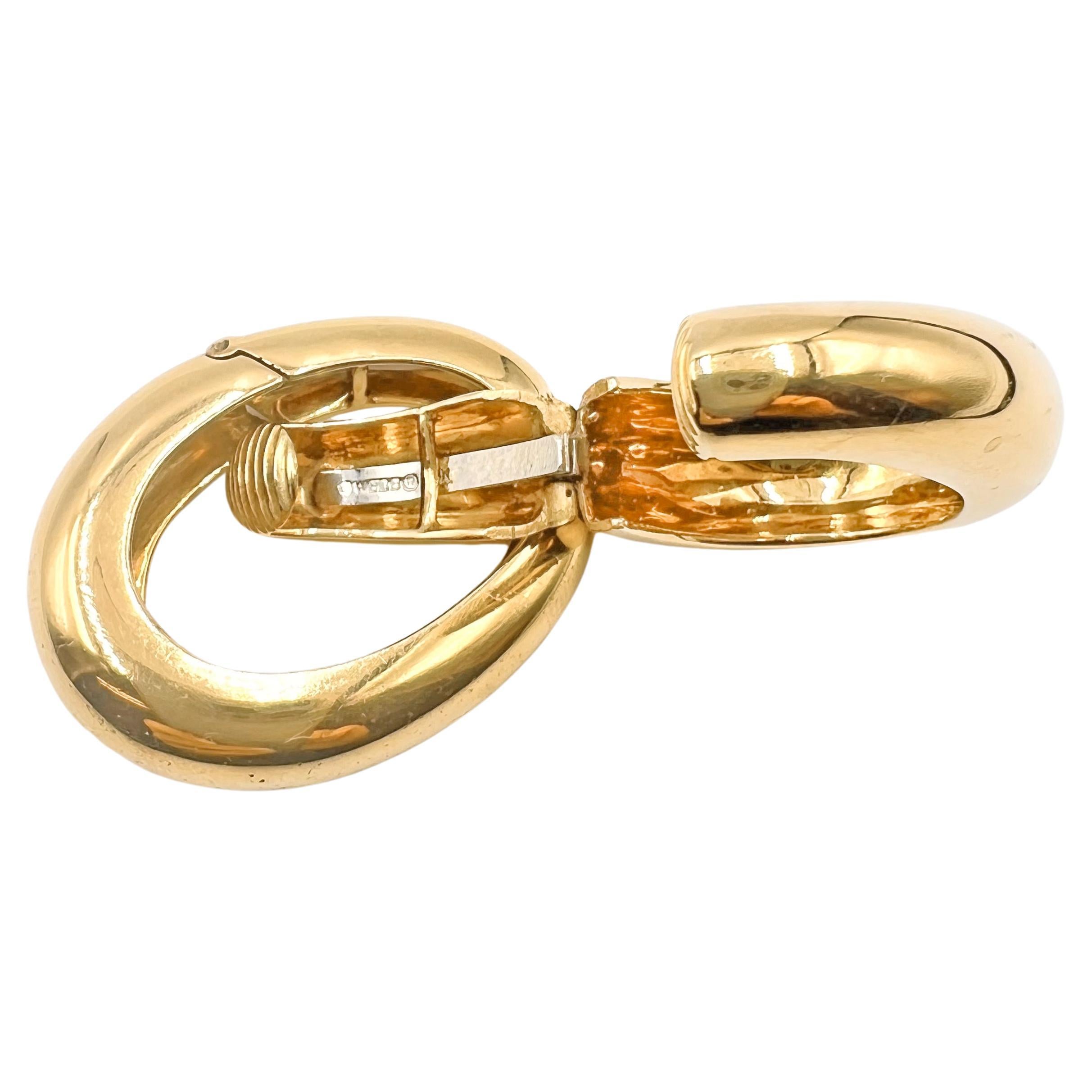 David Webb 18k Yellow Gold Hoop Earrings In Excellent Condition In Palm Beach, FL
