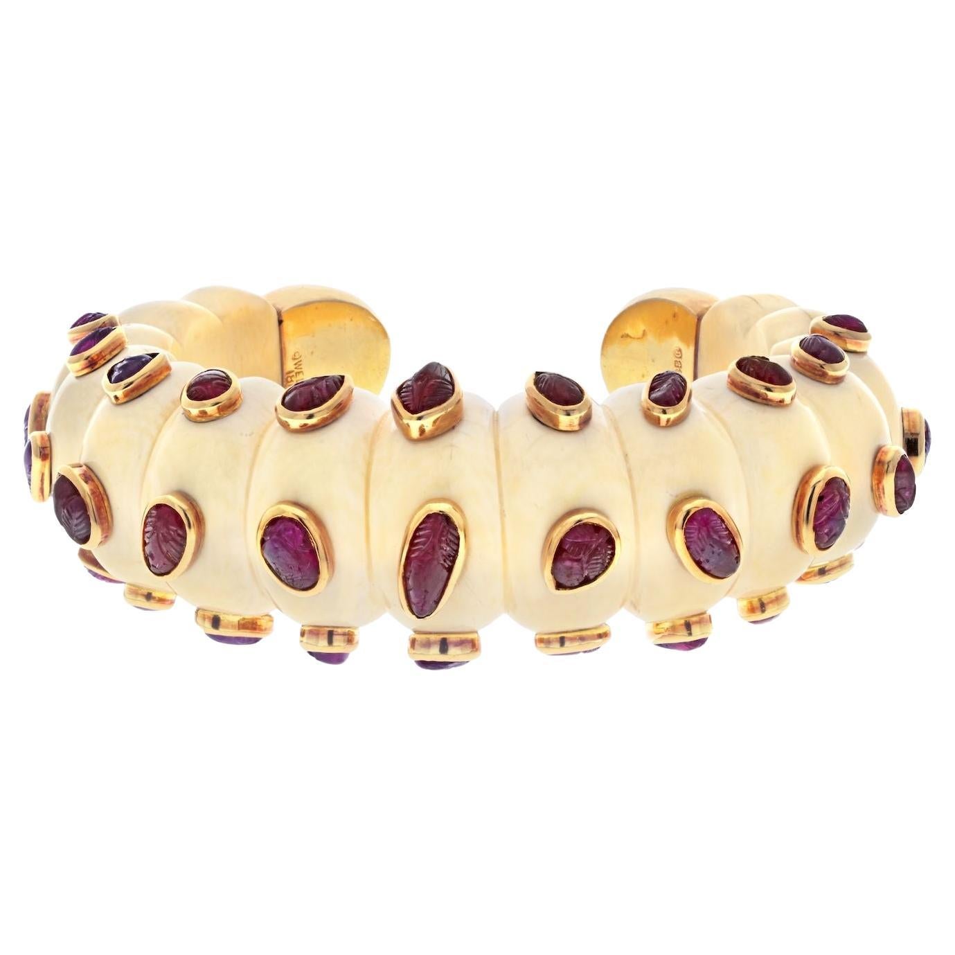 David Webb 18K Yellow Gold Ivory And Carved Ruby 1960's Cuff Bangle For Sale