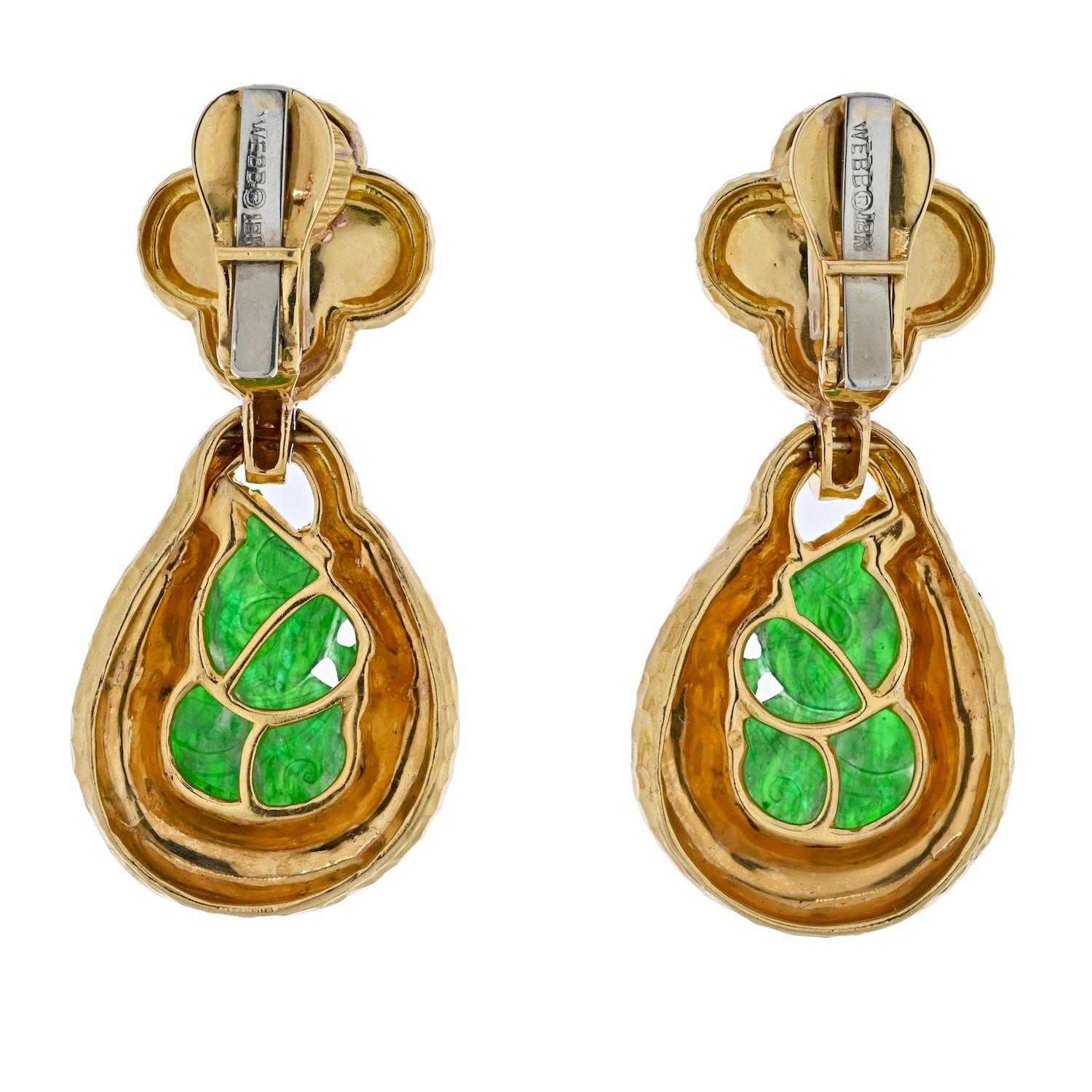 David Webb 18K Yellow Gold Jade Teardrop Dangling Clip on Earrings In Excellent Condition For Sale In New York, NY