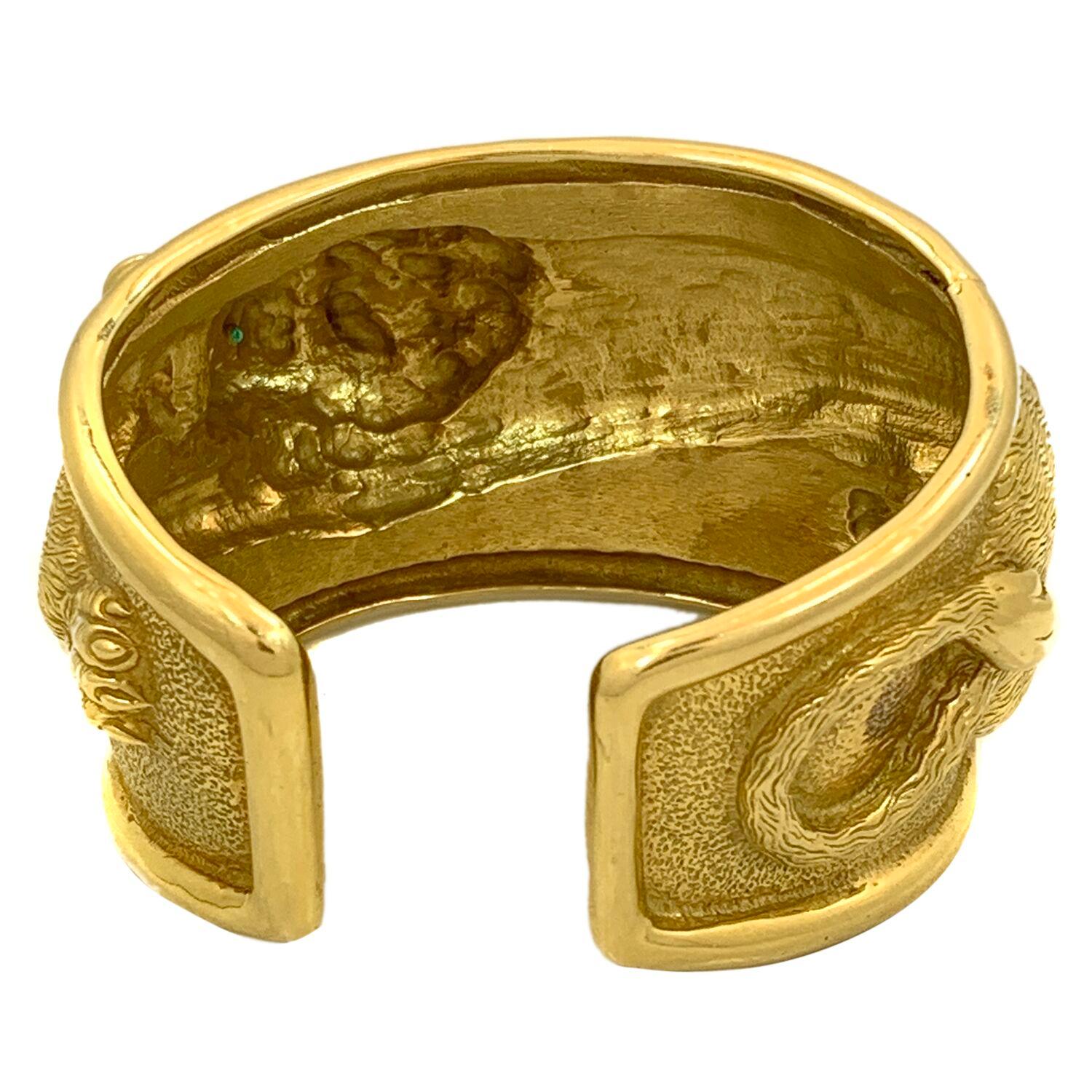 David Webb 18 Karat Yellow Gold Lion Cuff Bangle 3