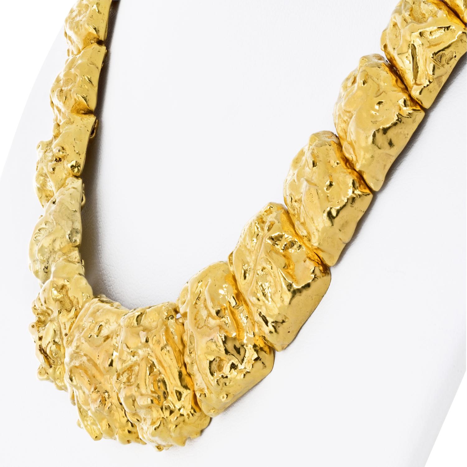 David Webb, collana con pannello in stile pepita in oro giallo 18 carati In condizioni ottime in vendita a New York, NY