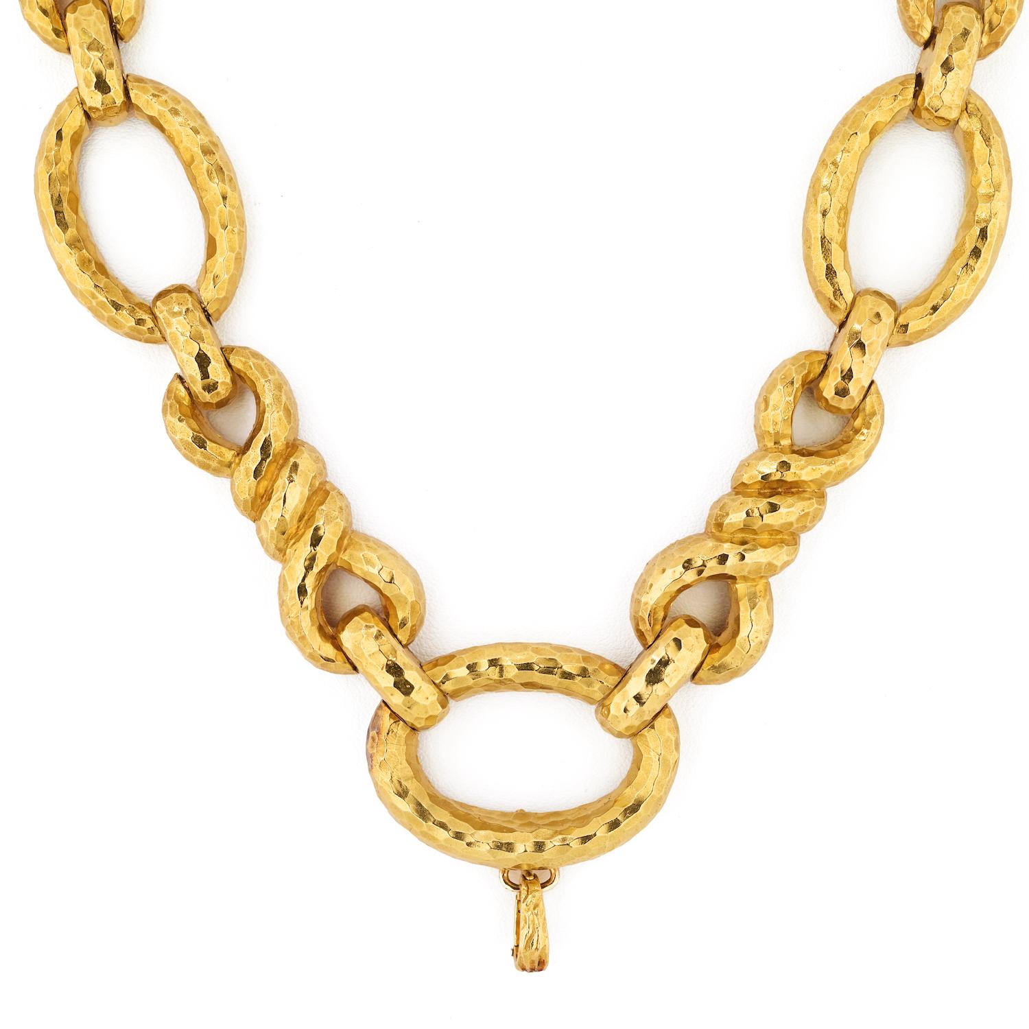 David Webb 18K Yellow Gold Open Link And Twist Links Necklace In Excellent Condition For Sale In New York, NY