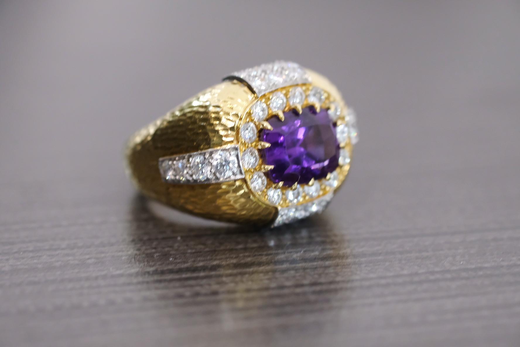 David Webb 18K Yellow Gold Oval Amethyst and Diamond Hammered Finish Ring For Sale 2