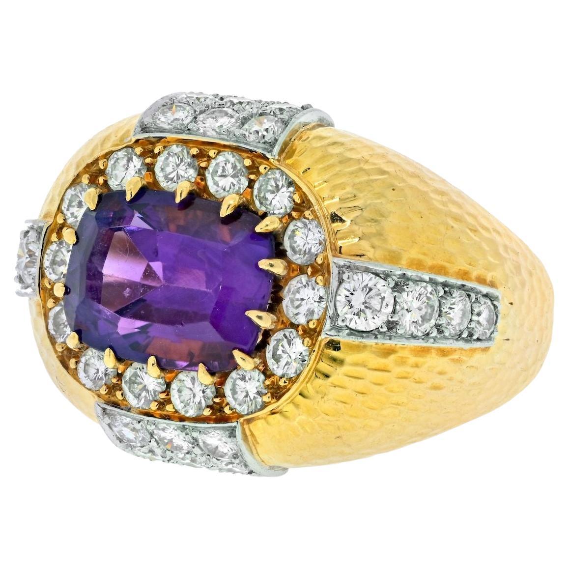 David Webb 18K Yellow Gold Oval Amethyst and Diamond Hammered Finish Ring For Sale