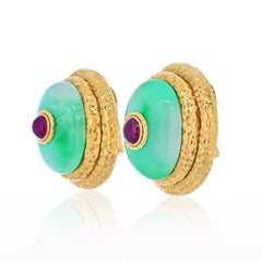 David Webb 18K Yellow Gold Oversized Oval Jade Ruby Clip On Earrings