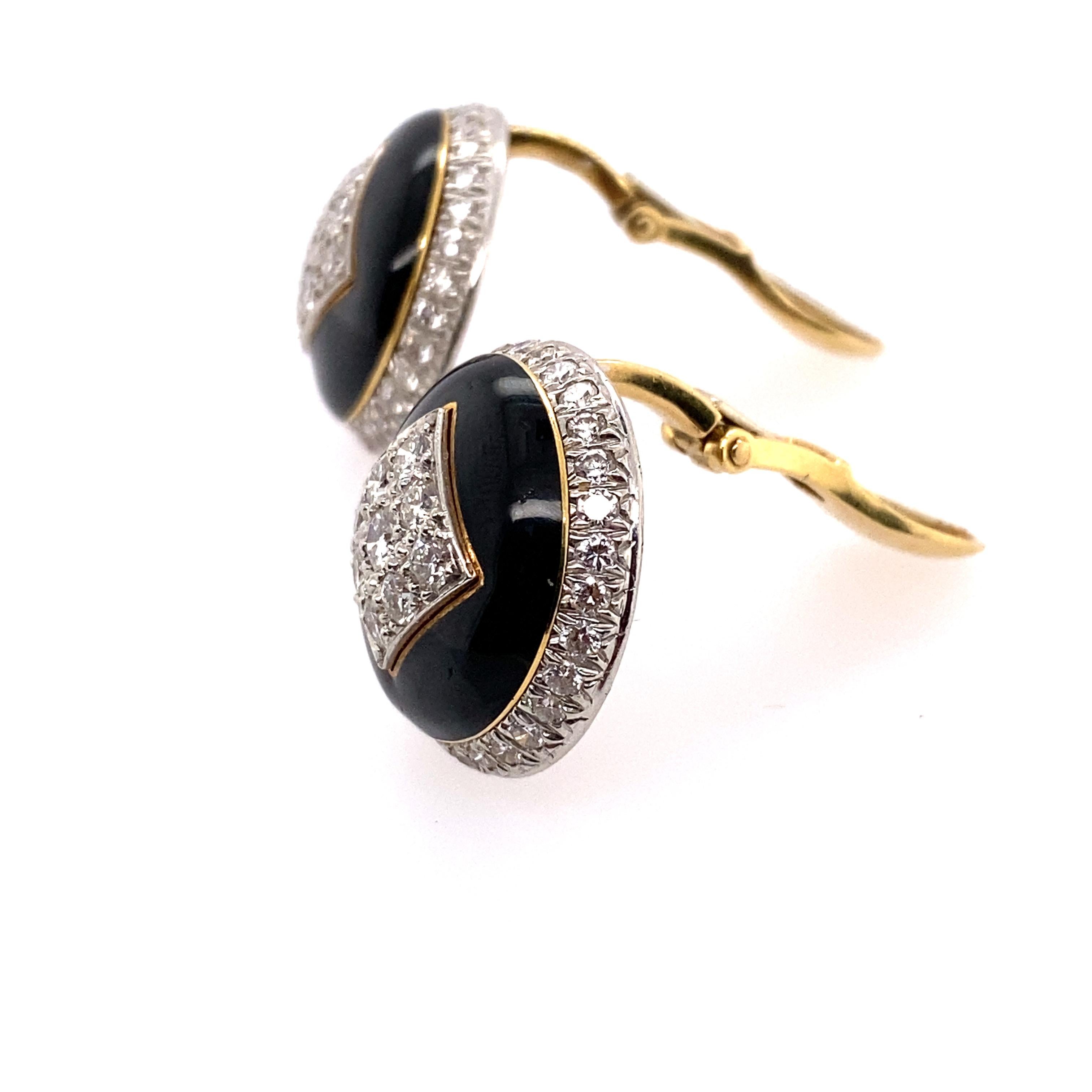 David Webb 18k Yellow Gold, Platinum and Black Enamel Diamond Earrings In Good Condition For Sale In New York, NY