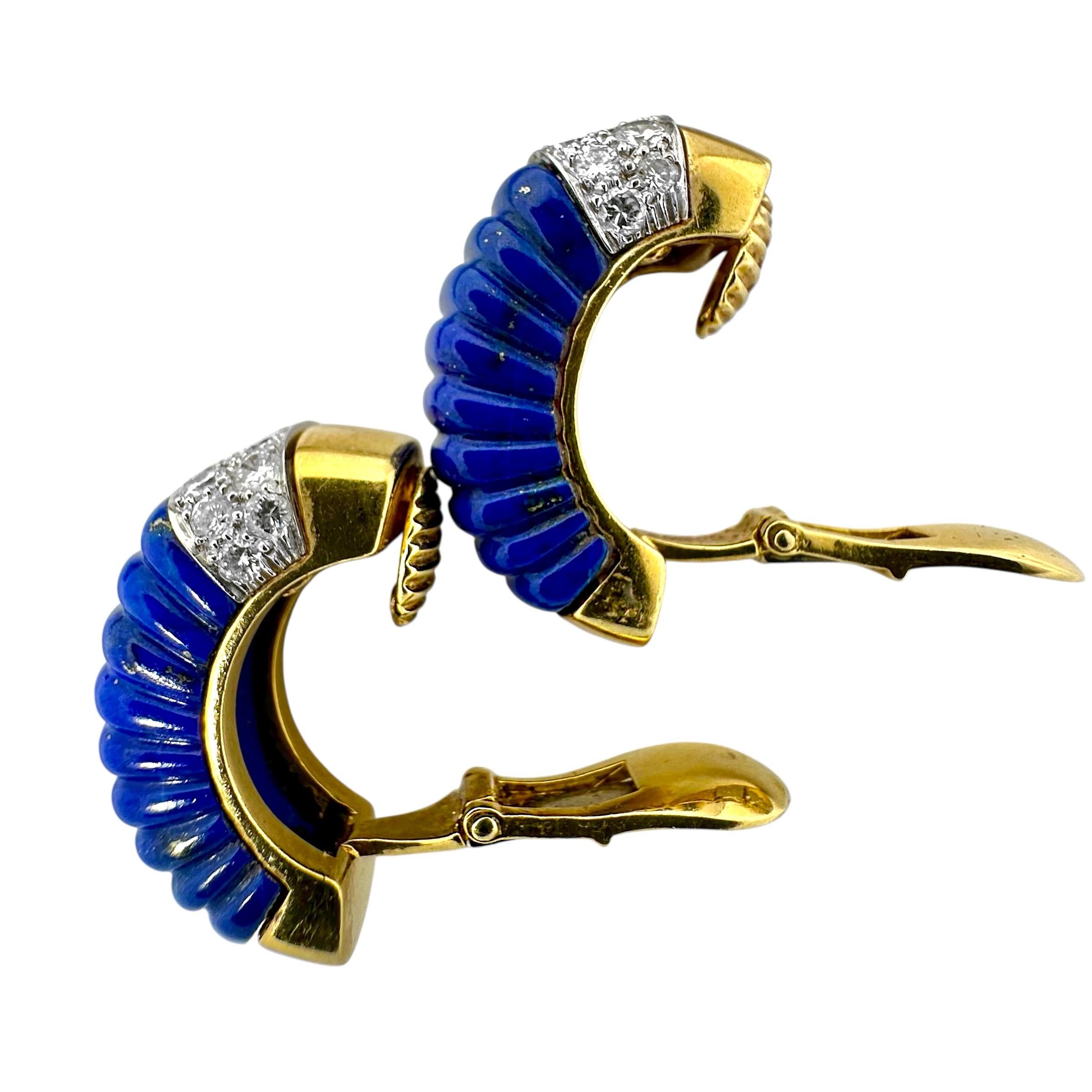 Taille ronde David Webb 18K Yellow Gold, Platinum,  Diamond and Lapis Lazuli J Hoop Earrings en vente