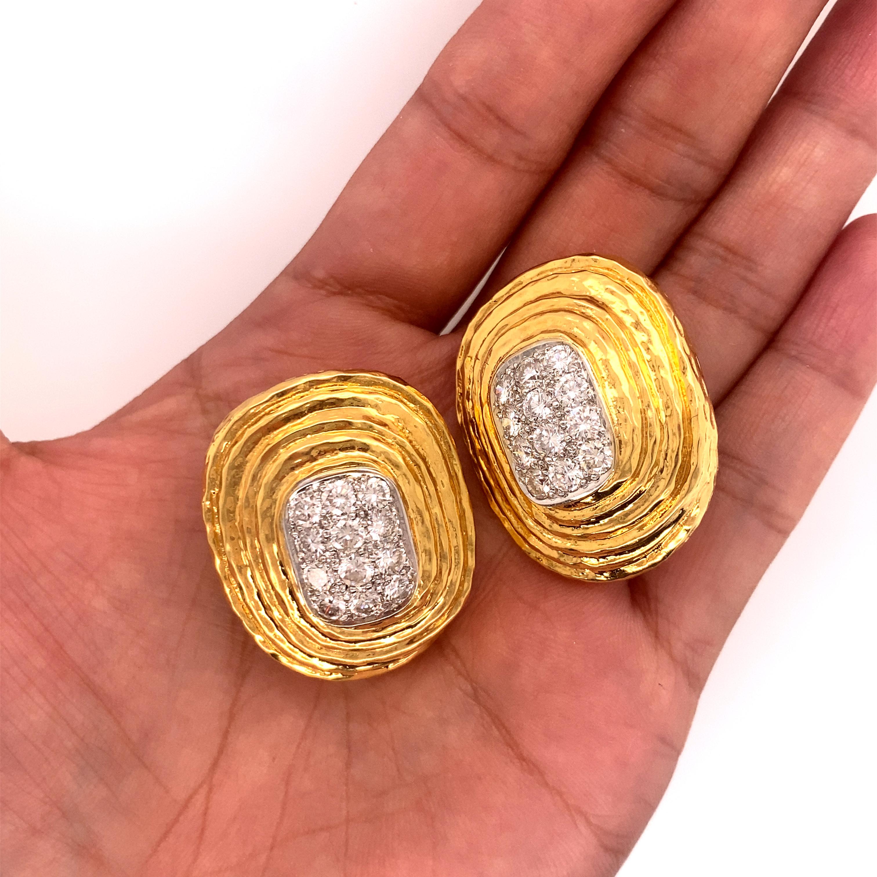 David Webb 18K Yellow Gold, Platinum, Diamond Earrings In Good Condition In New York, NY