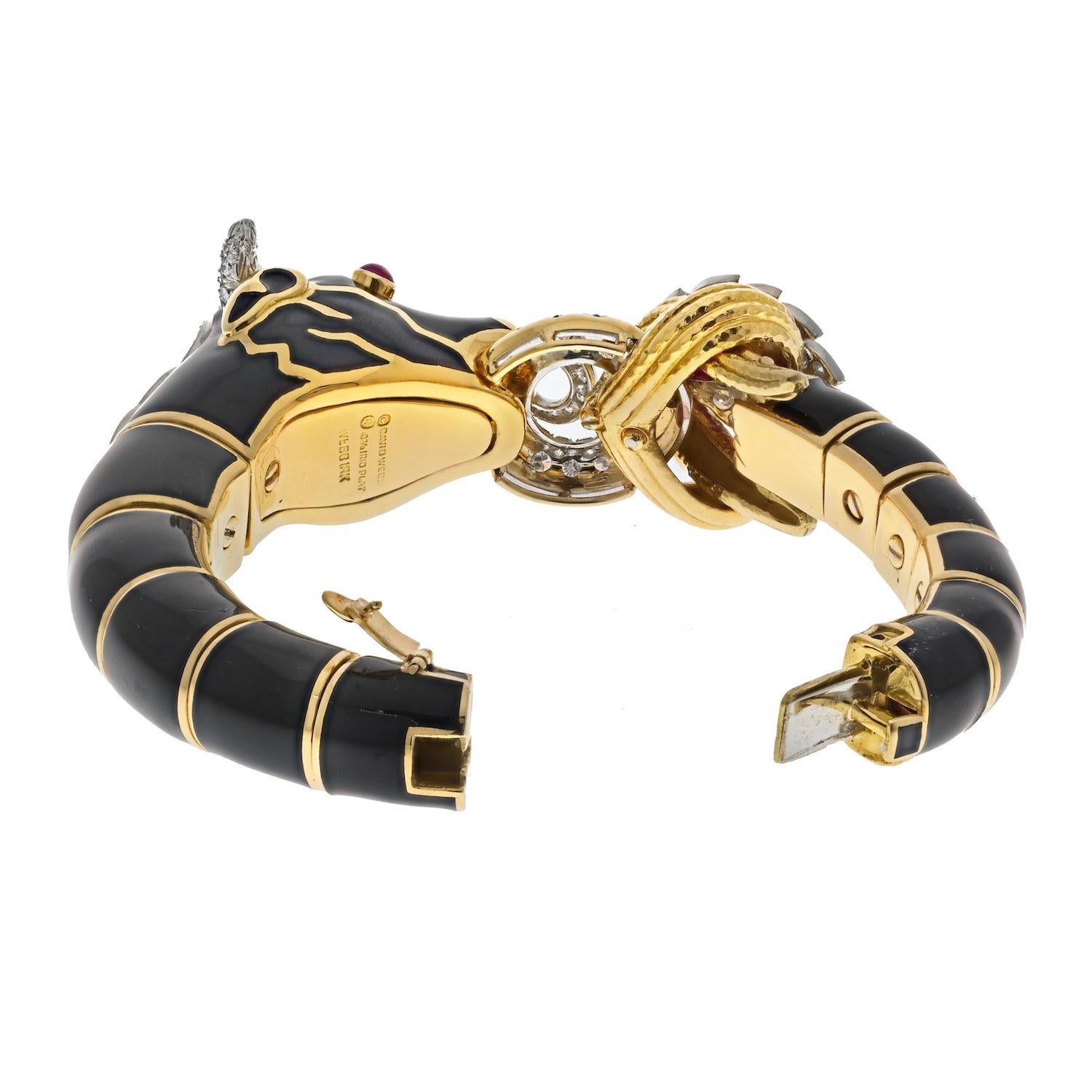 David Webb Pulsera de oro amarillo de 18 quilates, platino, rubí y esmalte negro de diamantes en Excelente estado para la venta en New York, NY