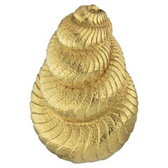 David Webb Broche coquillage en or jaune 18 carats