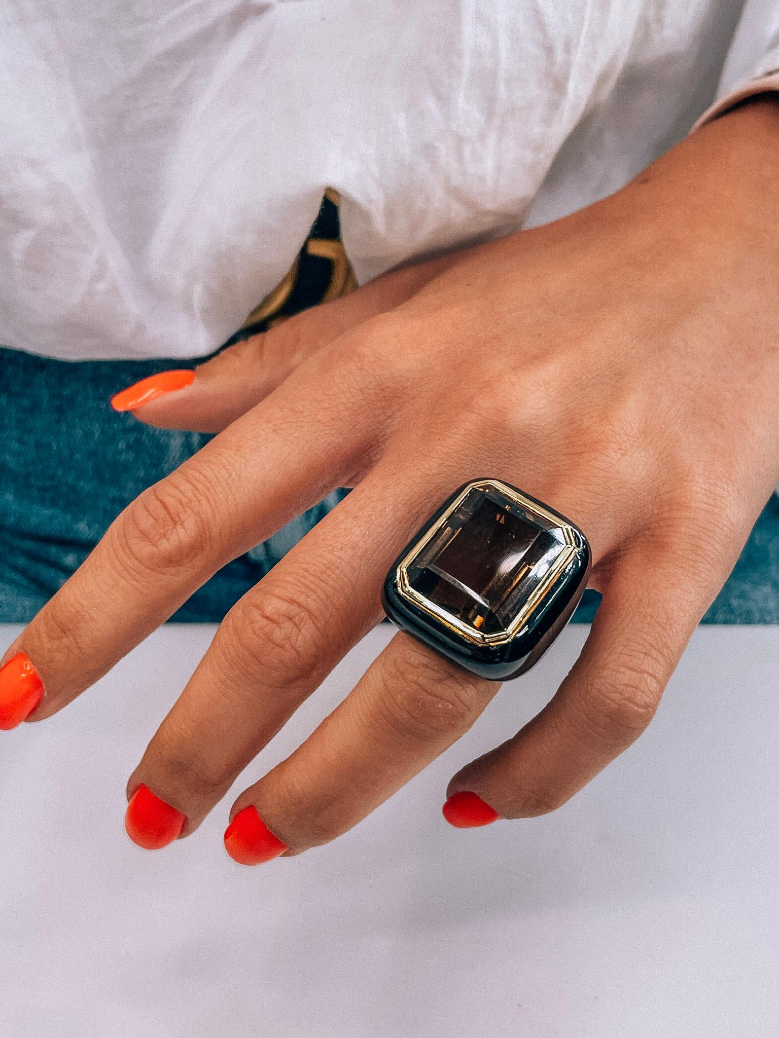 18k yellow gold smoky quartz & chocolate diamond cabochon ring