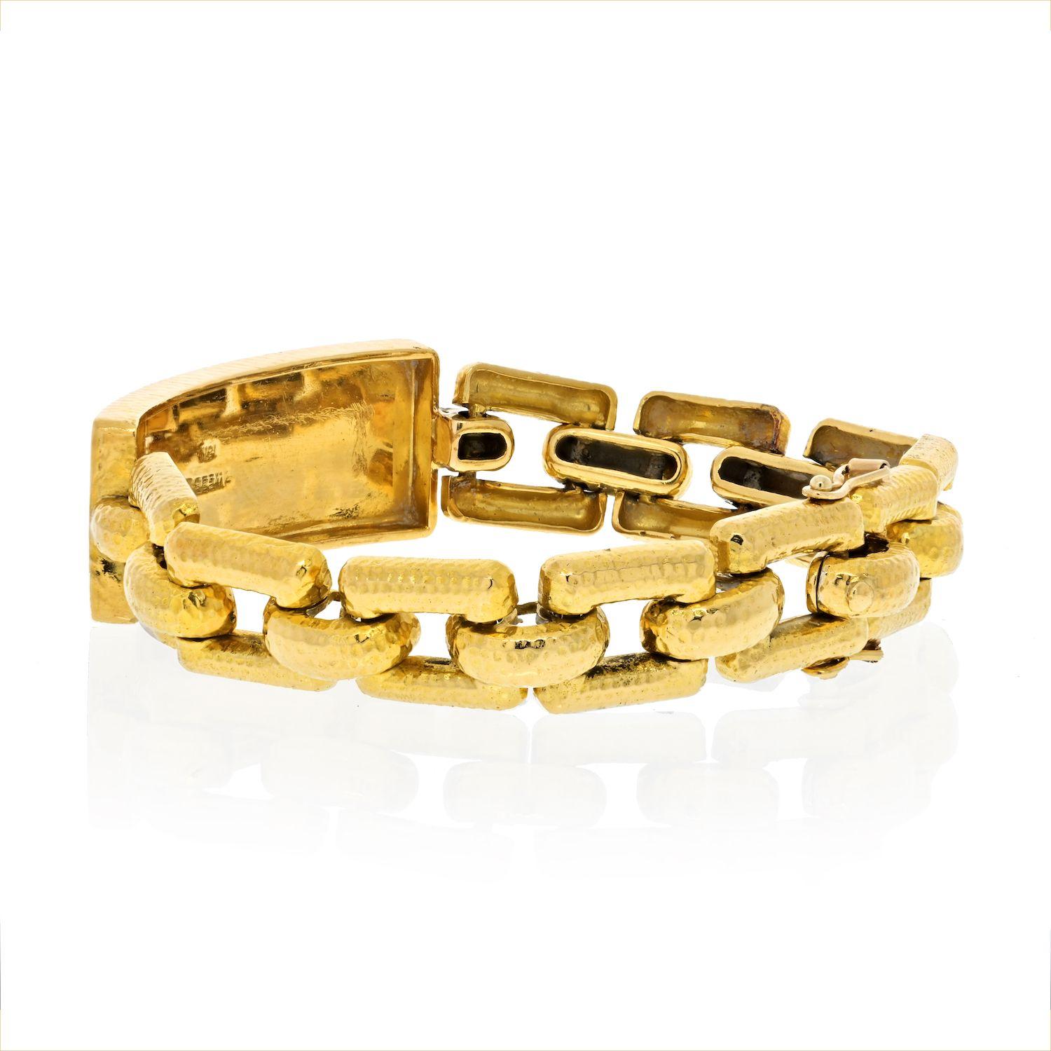 David Webb 18K Yellow Gold Square Open Link Nameplate Bracelet In Excellent Condition In New York, NY