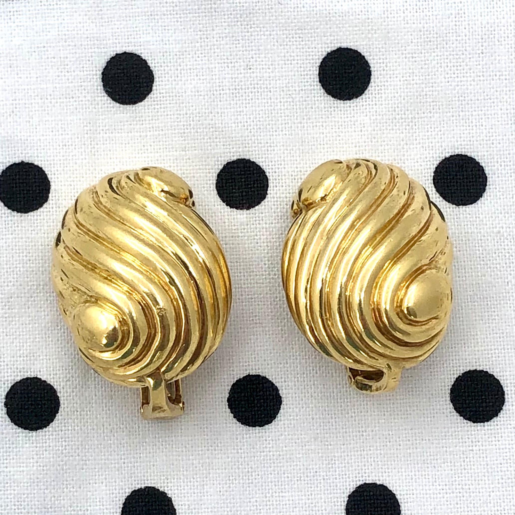 Women's David Webb 18k Yellow Gold Swirl Design Earrings For Sale