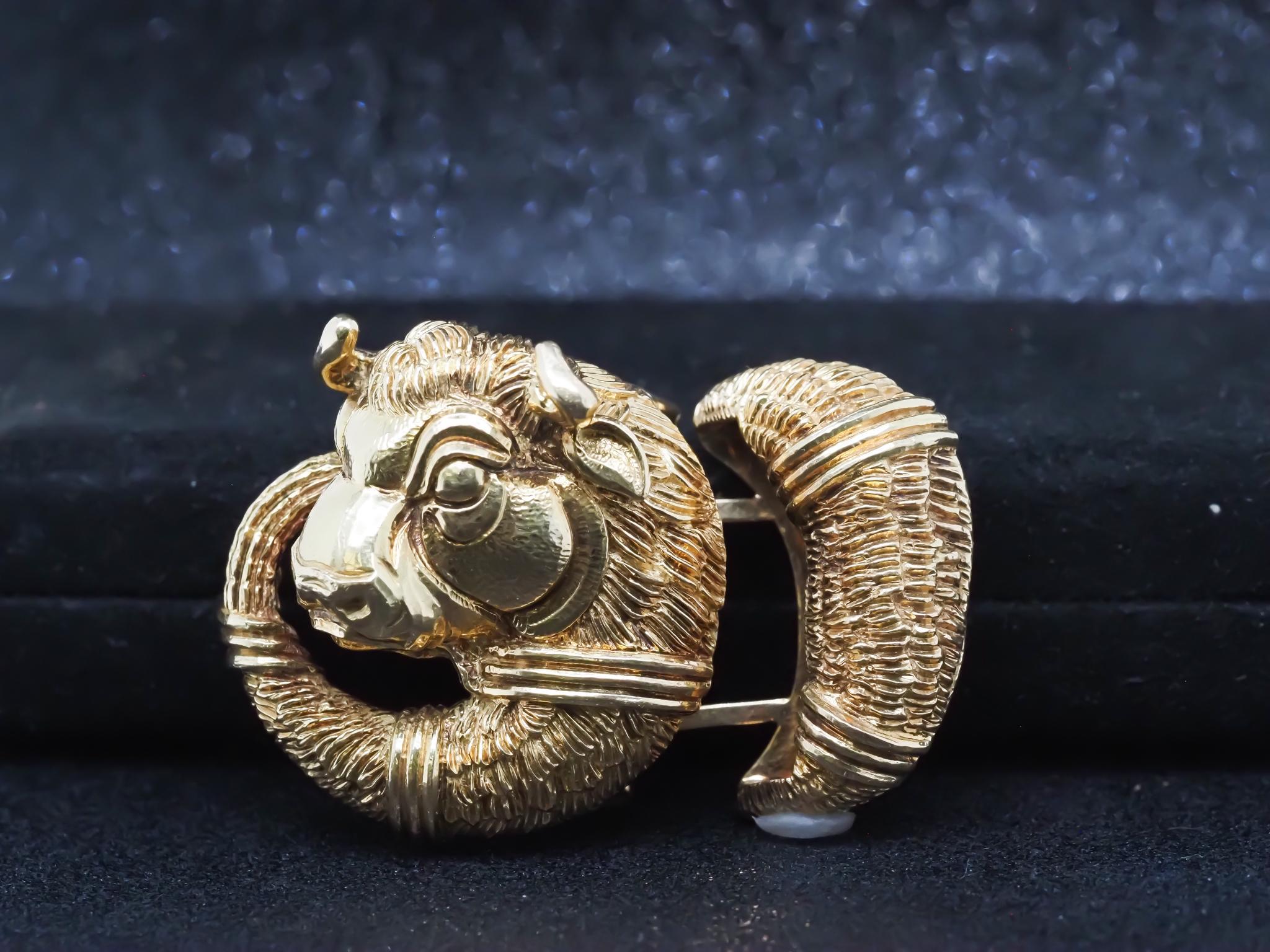 Boucle de ceinture du zodiac Taurus en or jaune 18K de David Webb - VHK#476a Bon état - En vente à Hicksville, NY