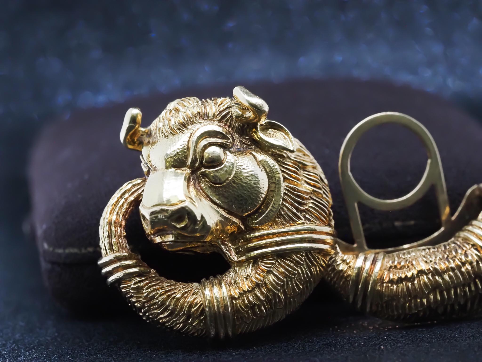 Boucle de ceinture du zodiac Taurus en or jaune 18K de David Webb - VHK#476a en vente 2