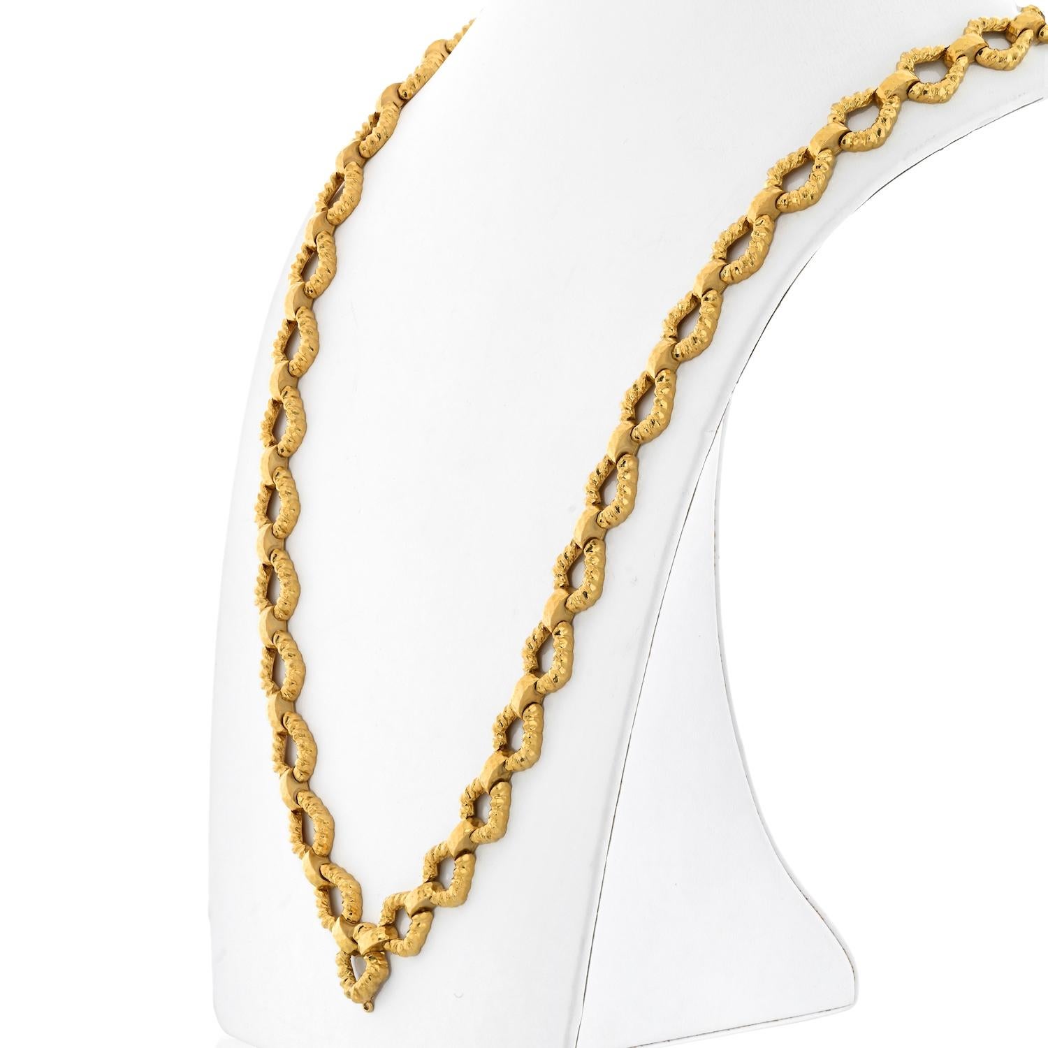 David Webb 18 Karat Gelbgold Texturierte Gliederkette Halskette im Zustand „Hervorragend“ im Angebot in New York, NY