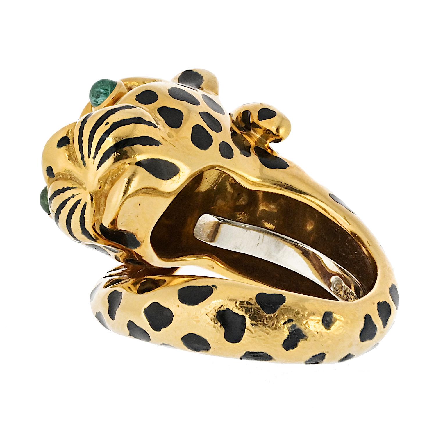 Round Cut David Webb 18K Yellow Gold Tiger Ring For Sale