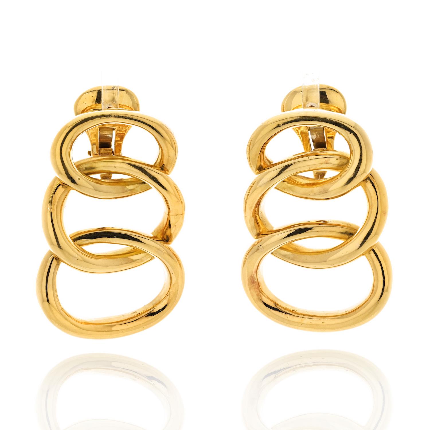 David Webb - Boucles d'oreilles à clip en or jaune 18 carats avec triple ovale superposé Pour femmes en vente