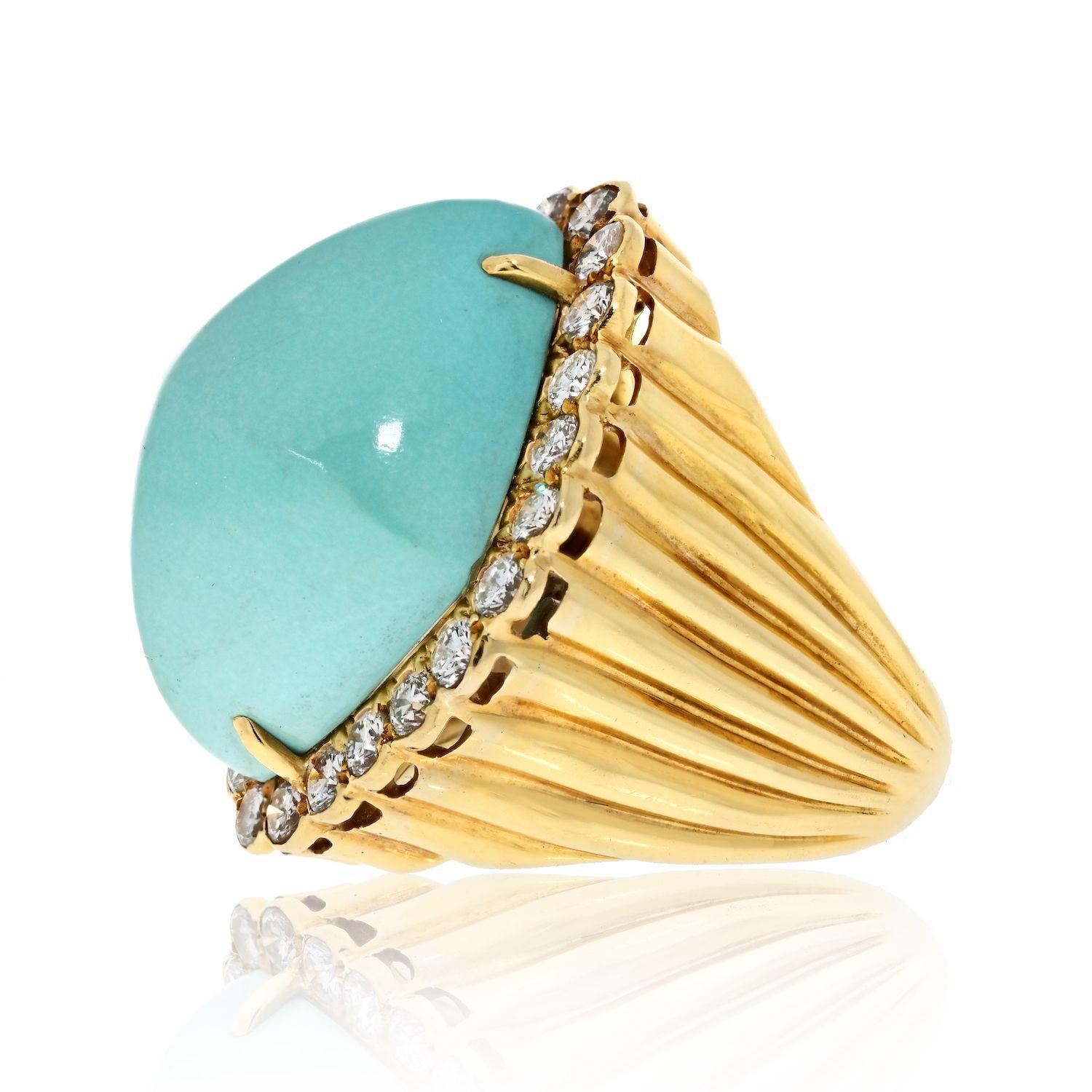 David Webb 18K Yellow Gold Turquoise And Diamond 3.30cttw Cocktail Ring In Excellent Condition For Sale In New York, NY